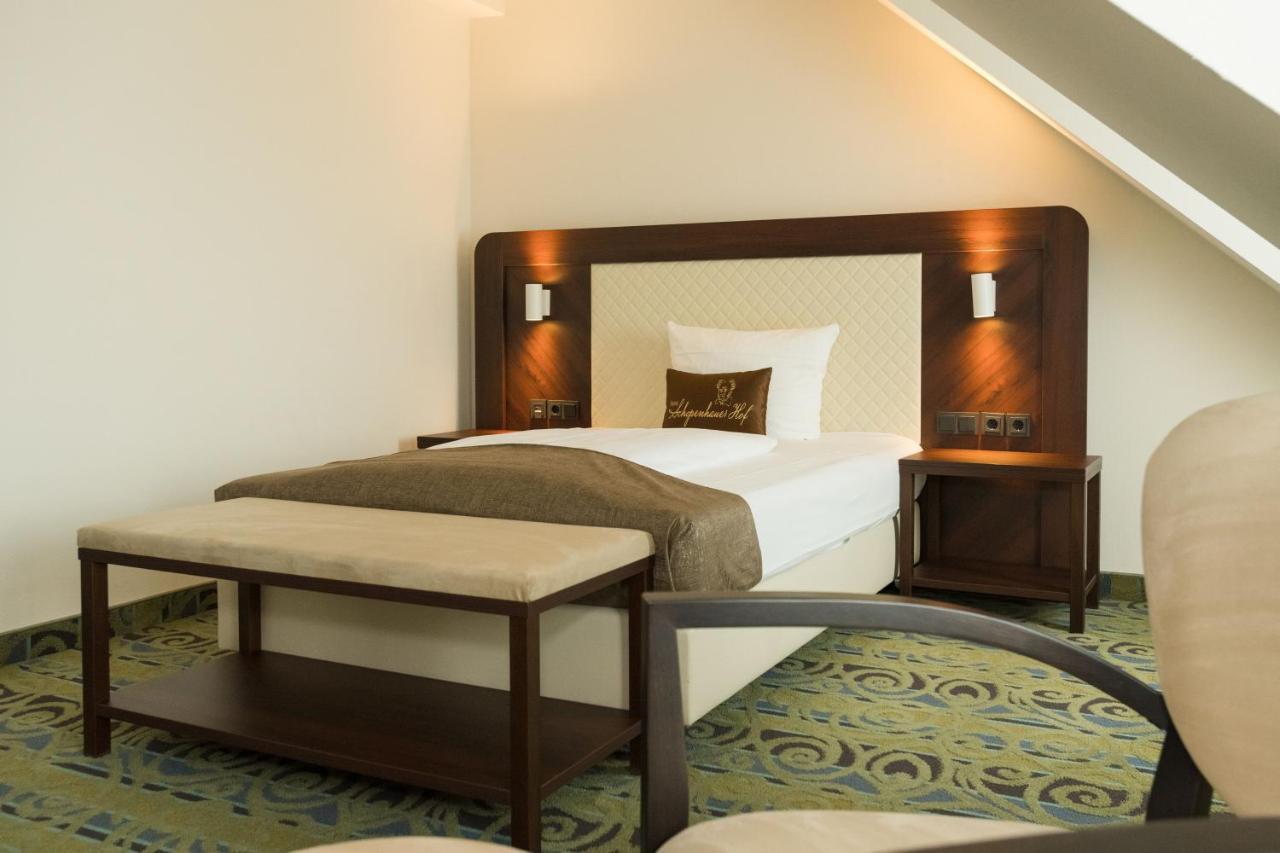 Single Room,1405705946:JPEG