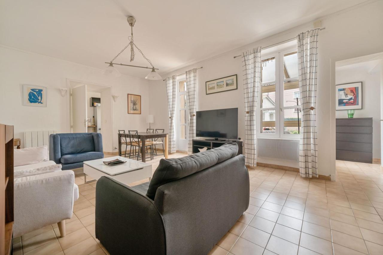 Two-Bedroom Apartment,1417119888:JPEG