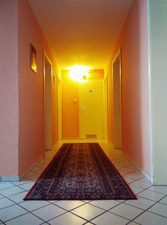Single Room,141827706:JPEG