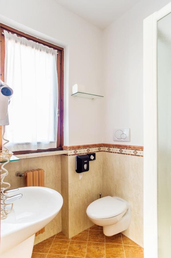Double Room with Balcony,1419373434:JPEG