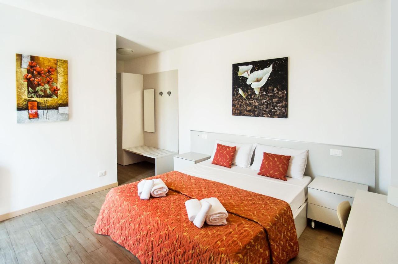Premium Quadruple Room,1419377271:JPEG