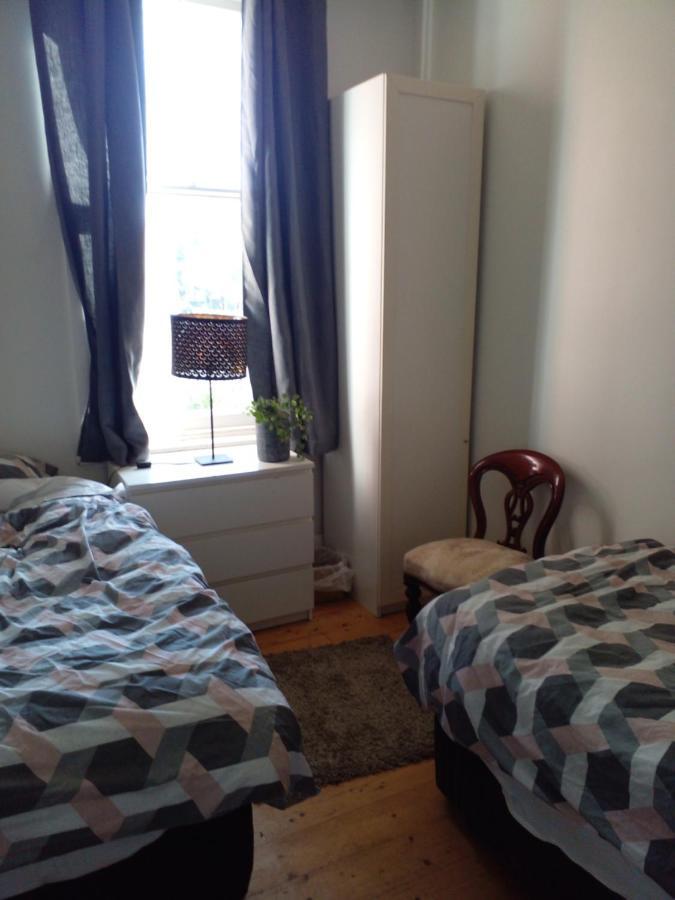 Twin Room with Shared Bathroom,1420546938:JPEG