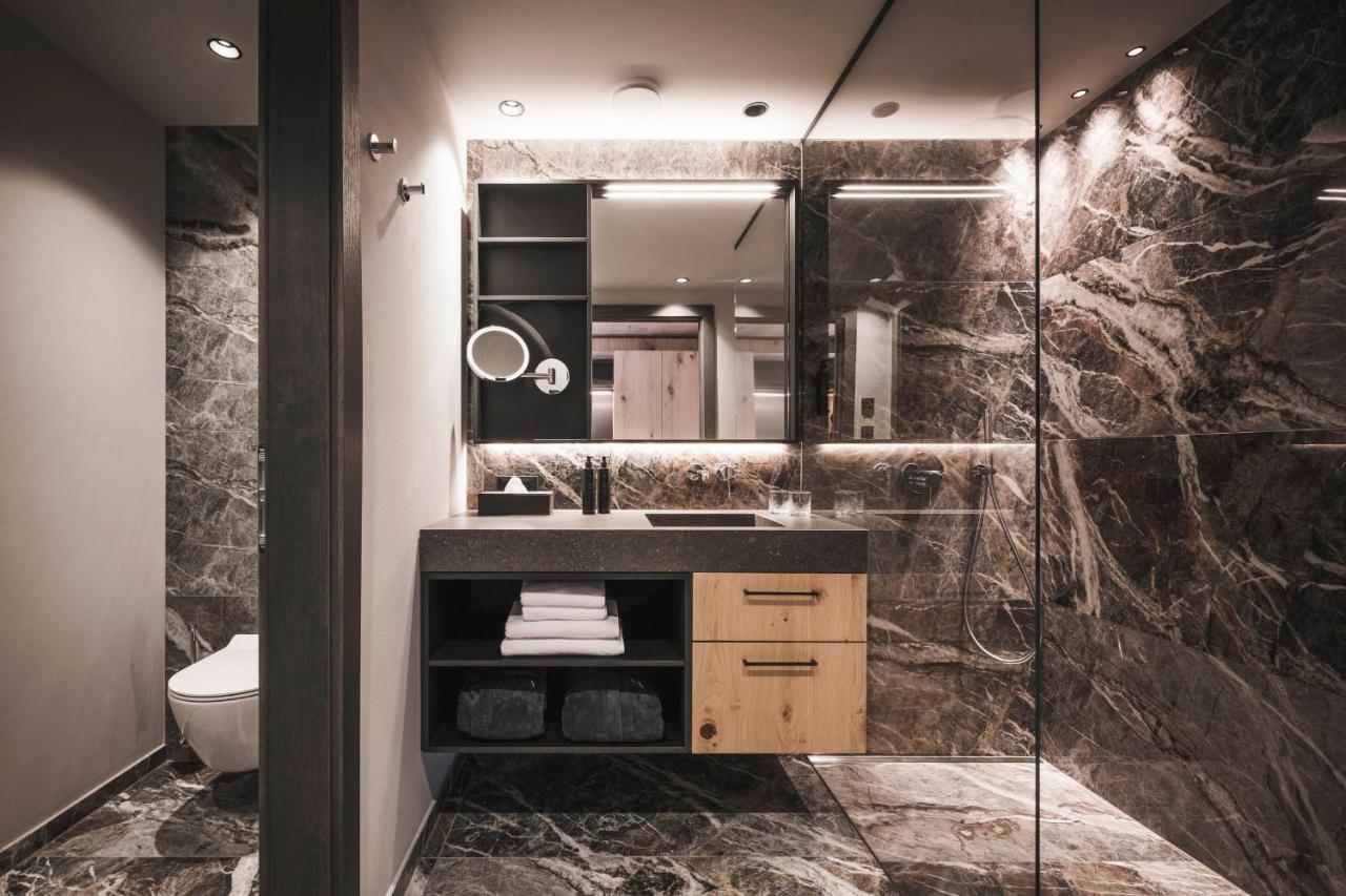 Suite with Private Sauna and Whirlpool (Upper Floor),1421699391:JPEG