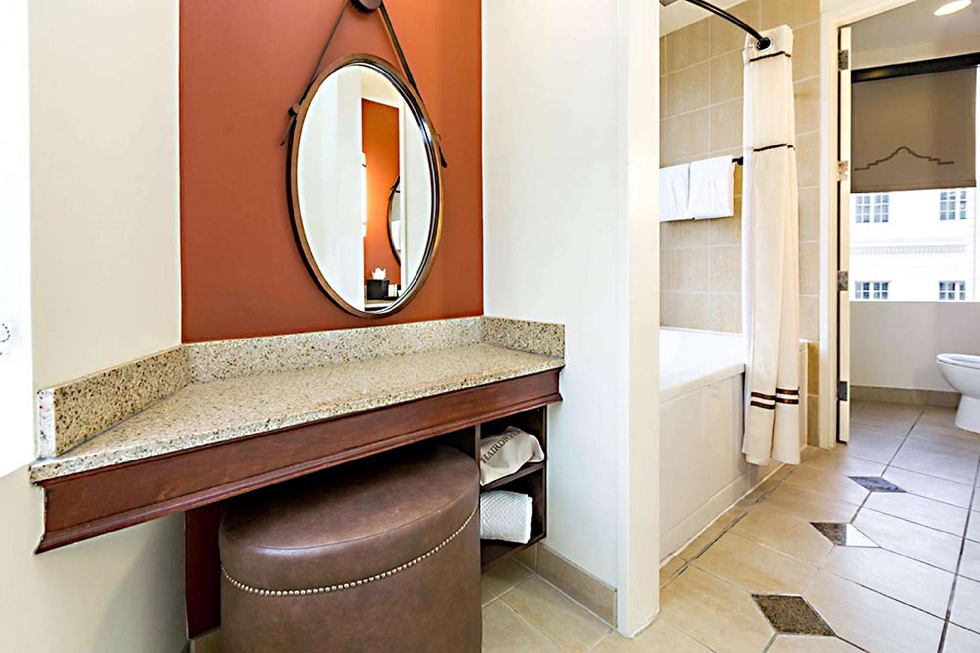 Junior Suite Spa Bath,1434406156:JPEG