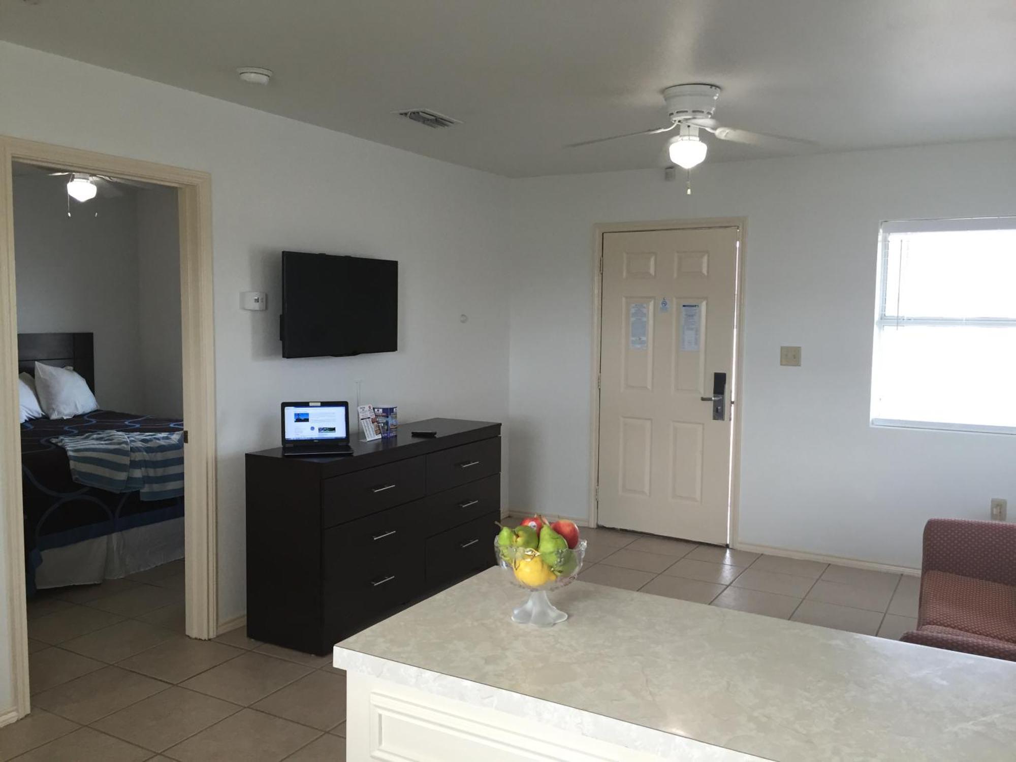 One-Bedroom King Suite with Sofa Bed,678010677:JPEG