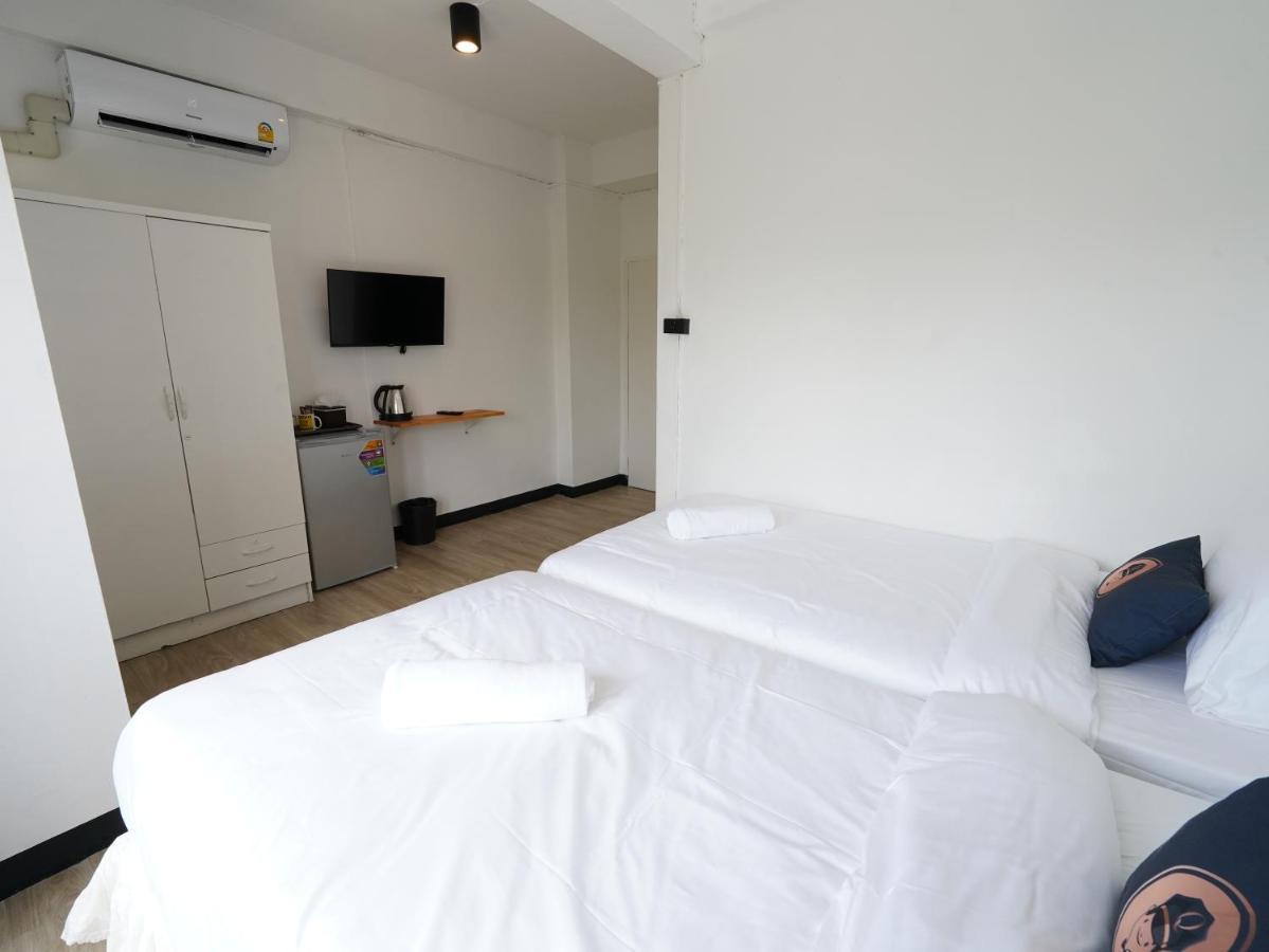 Twin Room with Balcony,1466563517:JPEG