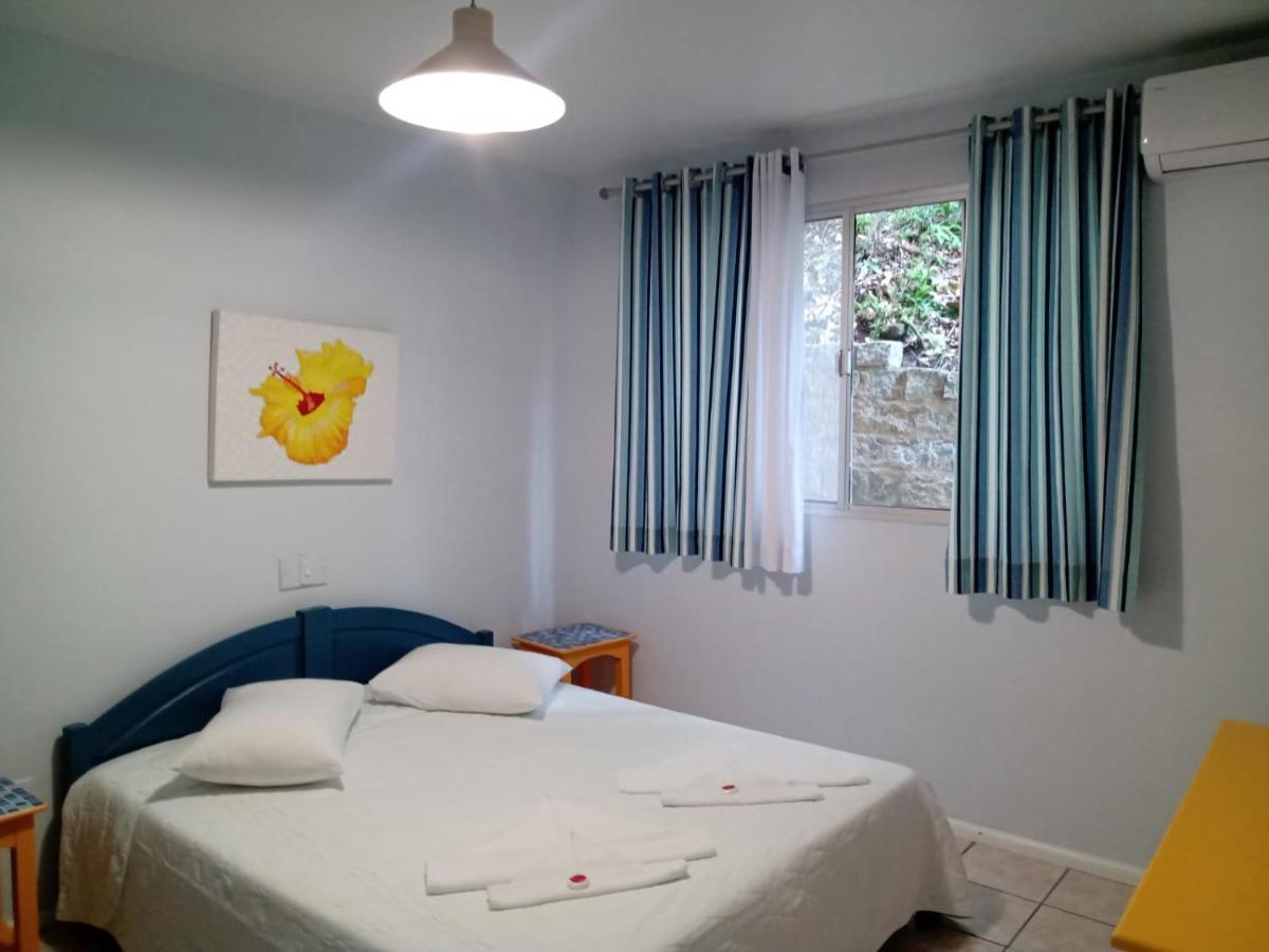 Quarto Duplo com Vista do Jardim