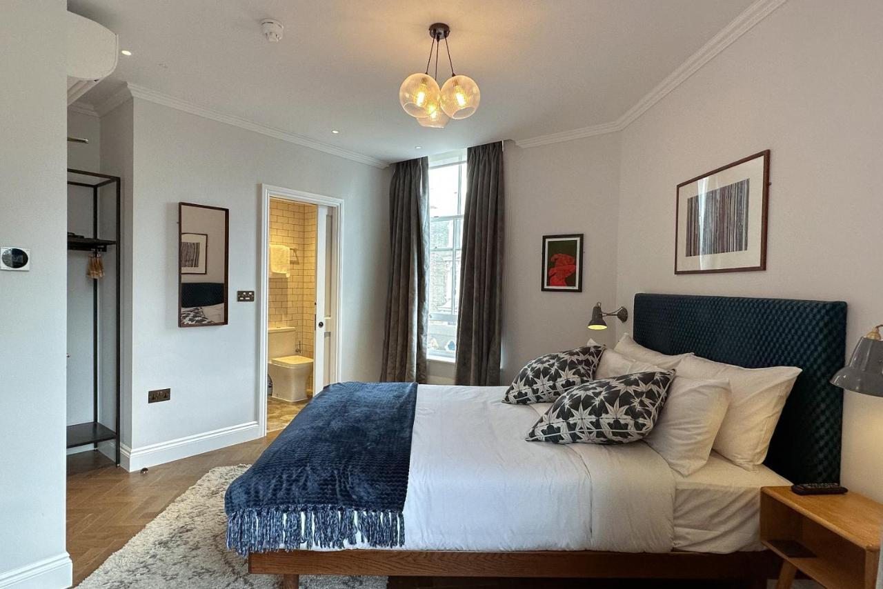 King Room,1475984518:JPEG