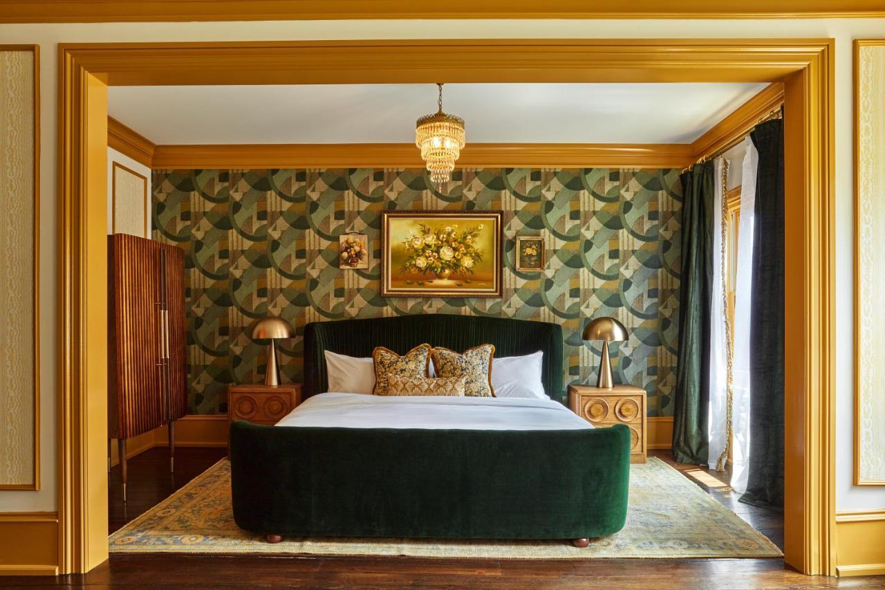 King Room,1477635262:JPEG