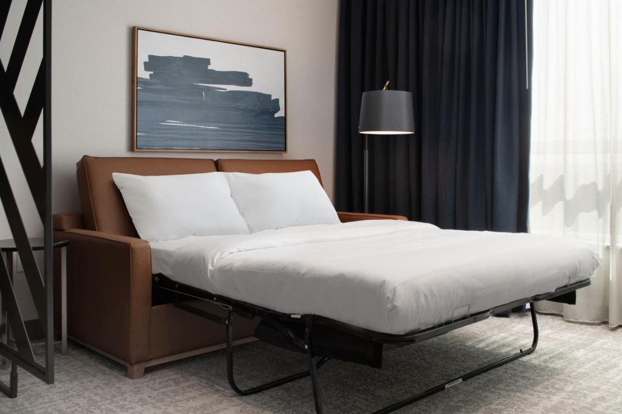 Studio Two Queen Beds,1480765484:JPEG