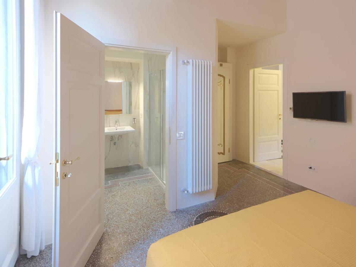 Double Room with Private Bathroom,1482905006:JPEG