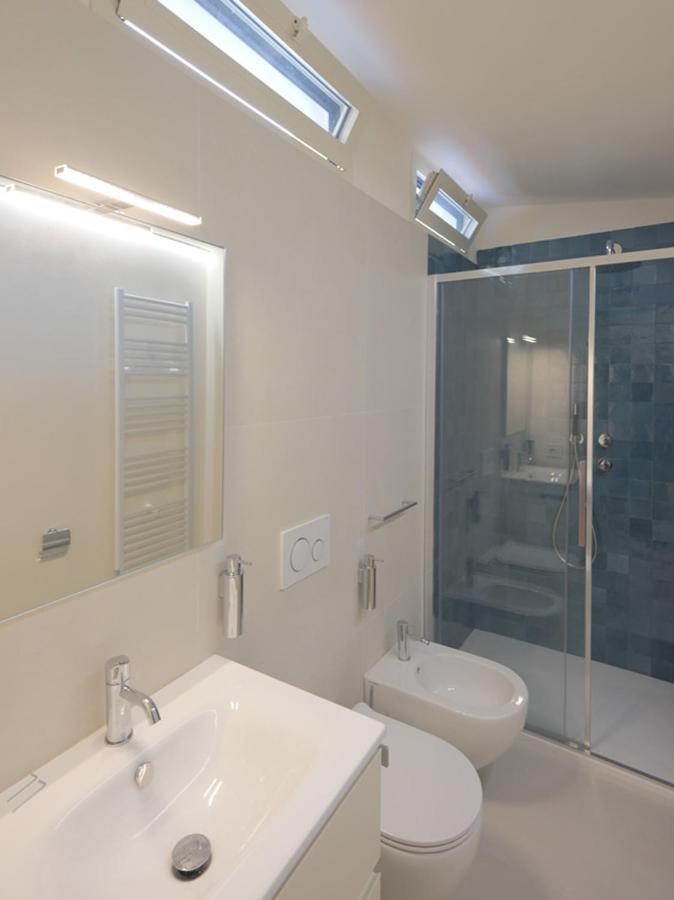 Single Room with Private Bathroom,1482915683:JPEG