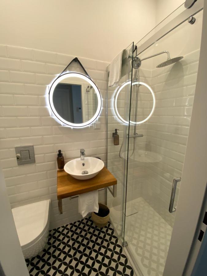 Single Room,1487616664:JPEG