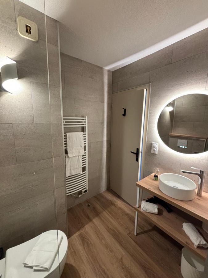 Superior Double Room with Pool View,1498487665:JPEG