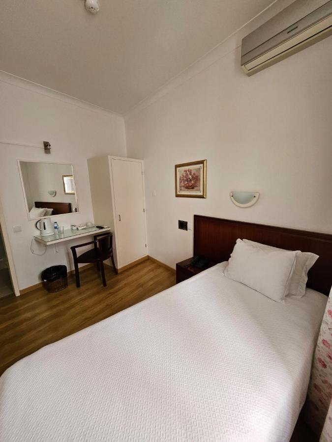 Single Room,1498736356:JPEG