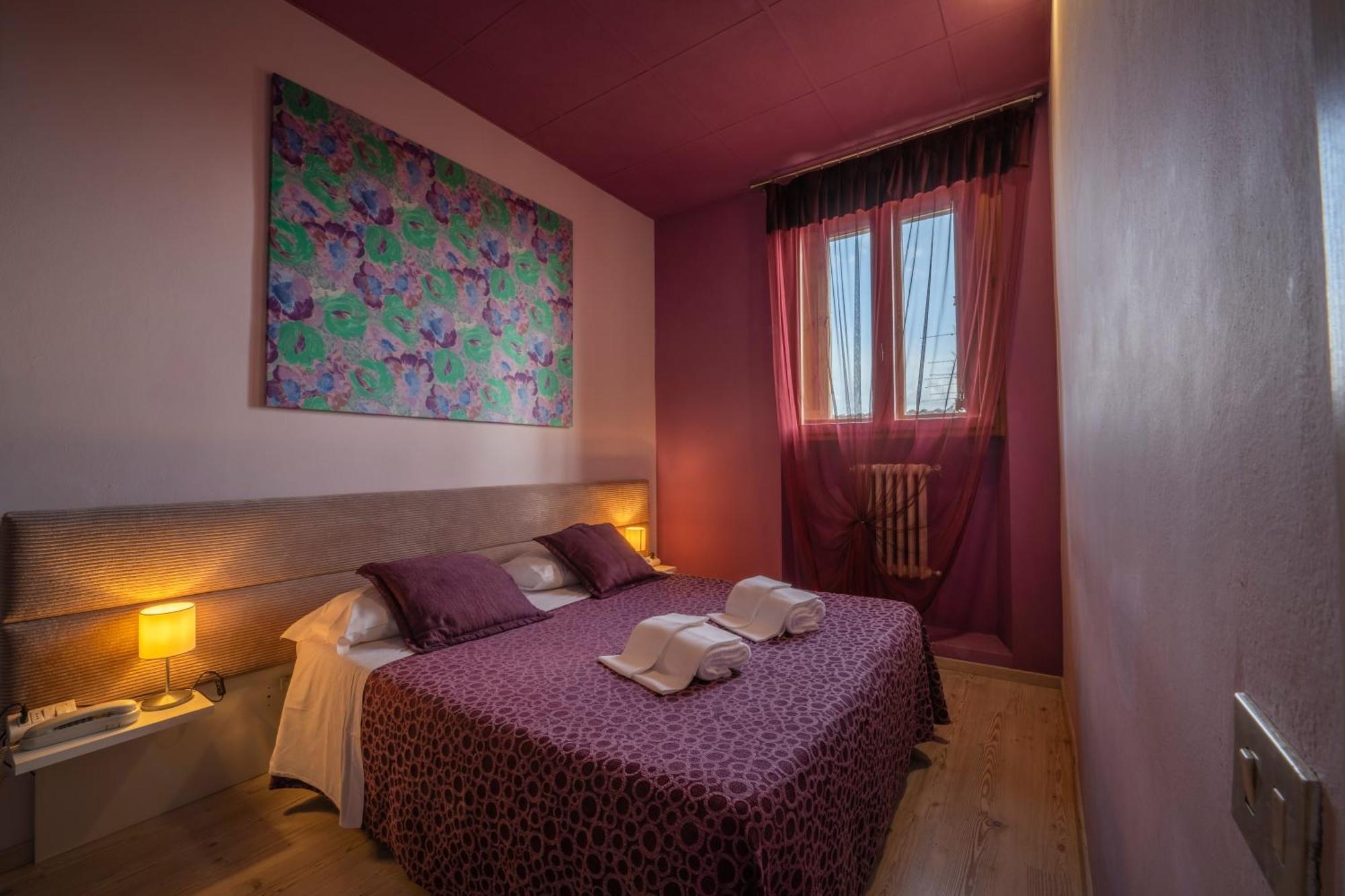 Classic Double Room,1499841388:JPEG