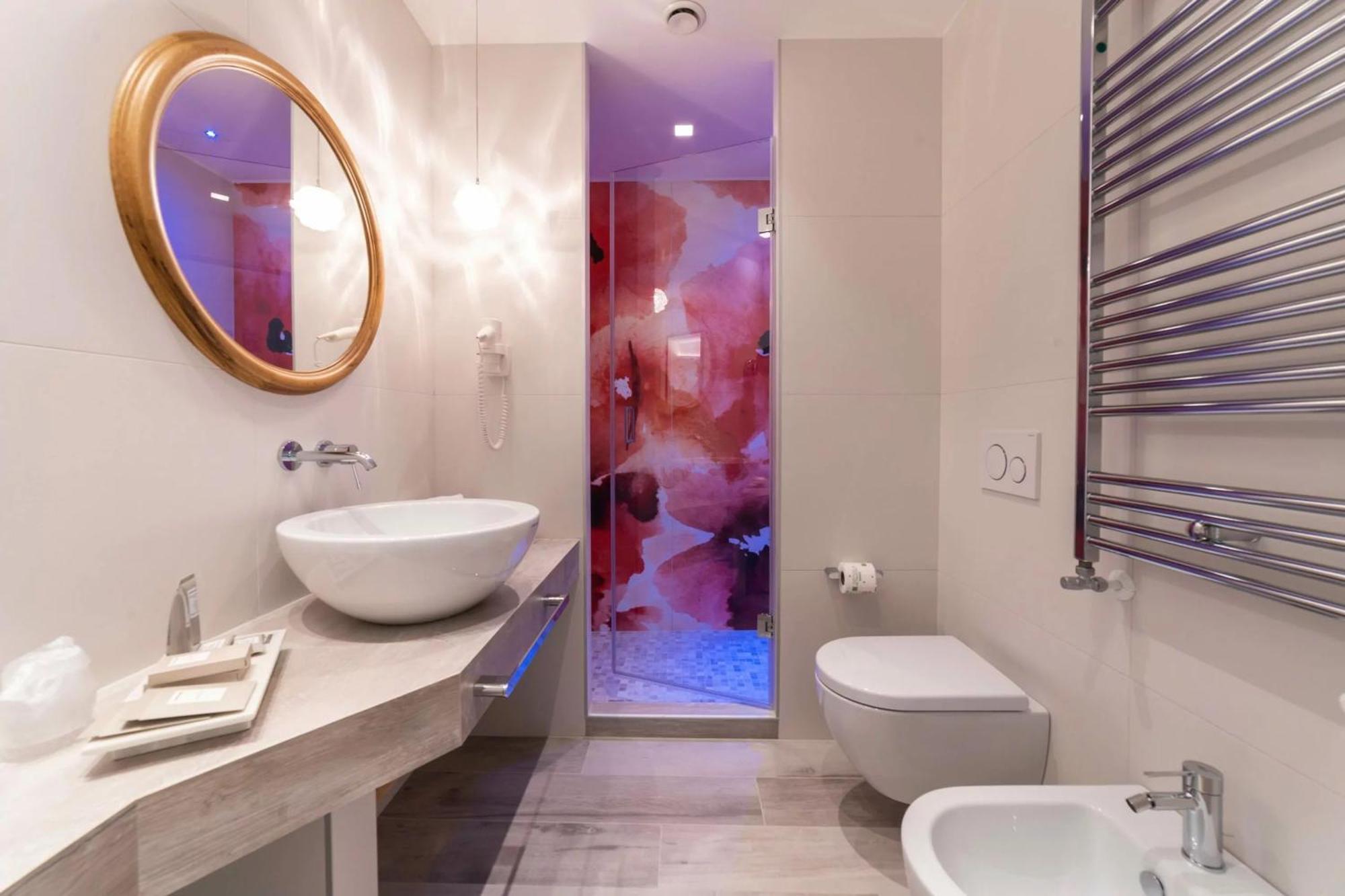 Standard Double or Twin Room with Balcony,1509981538:JPEG