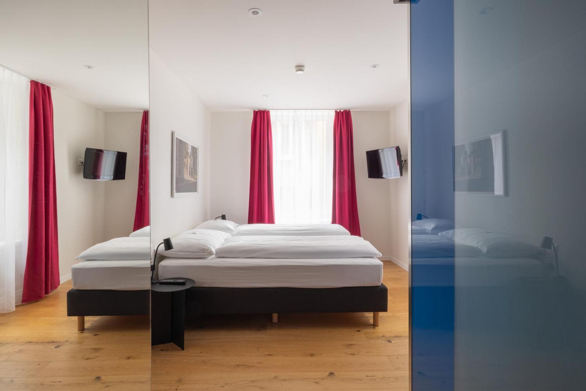 Double Room,1499456374:JPEG