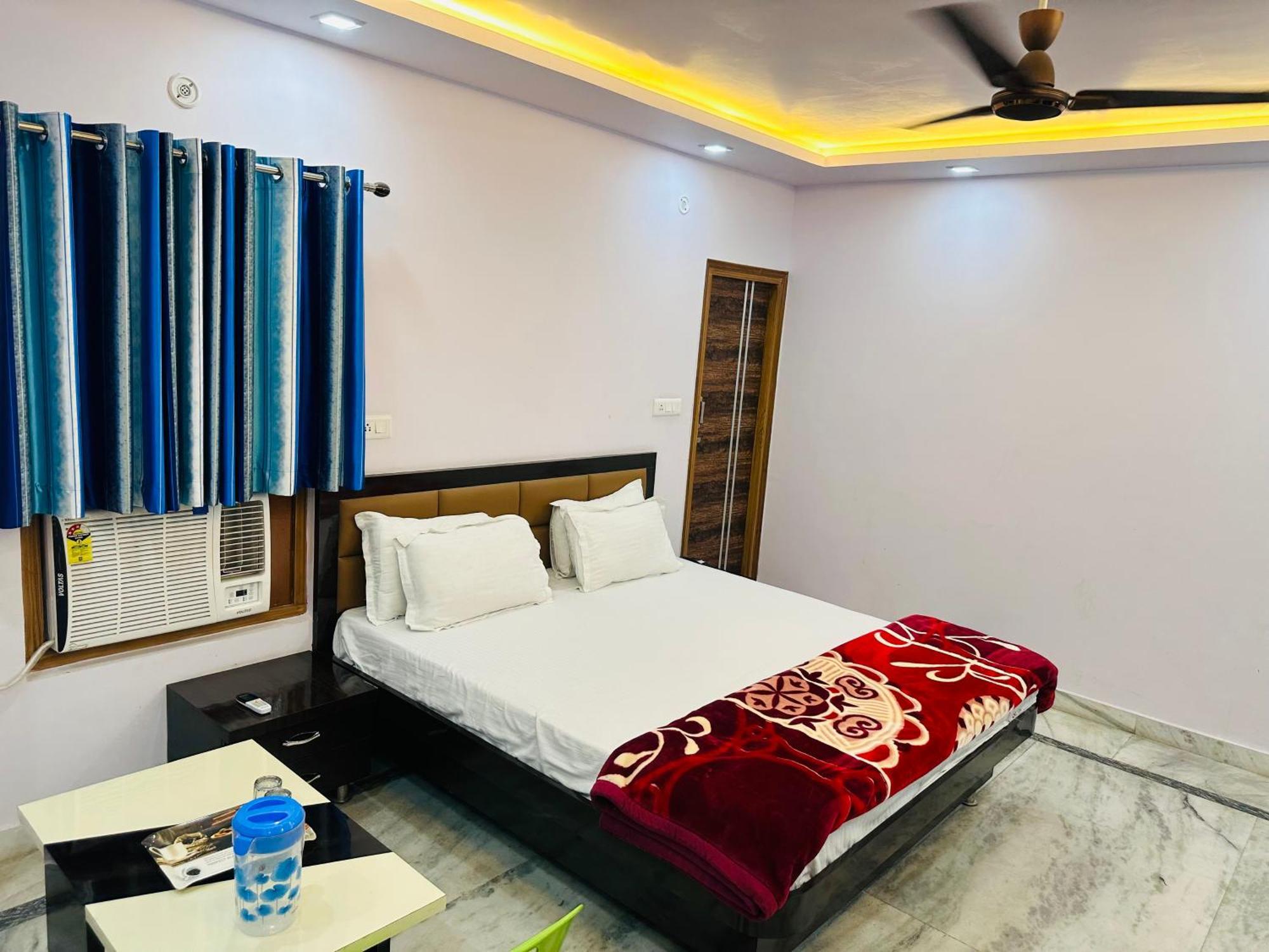 Double Room,1507233520:JPEG