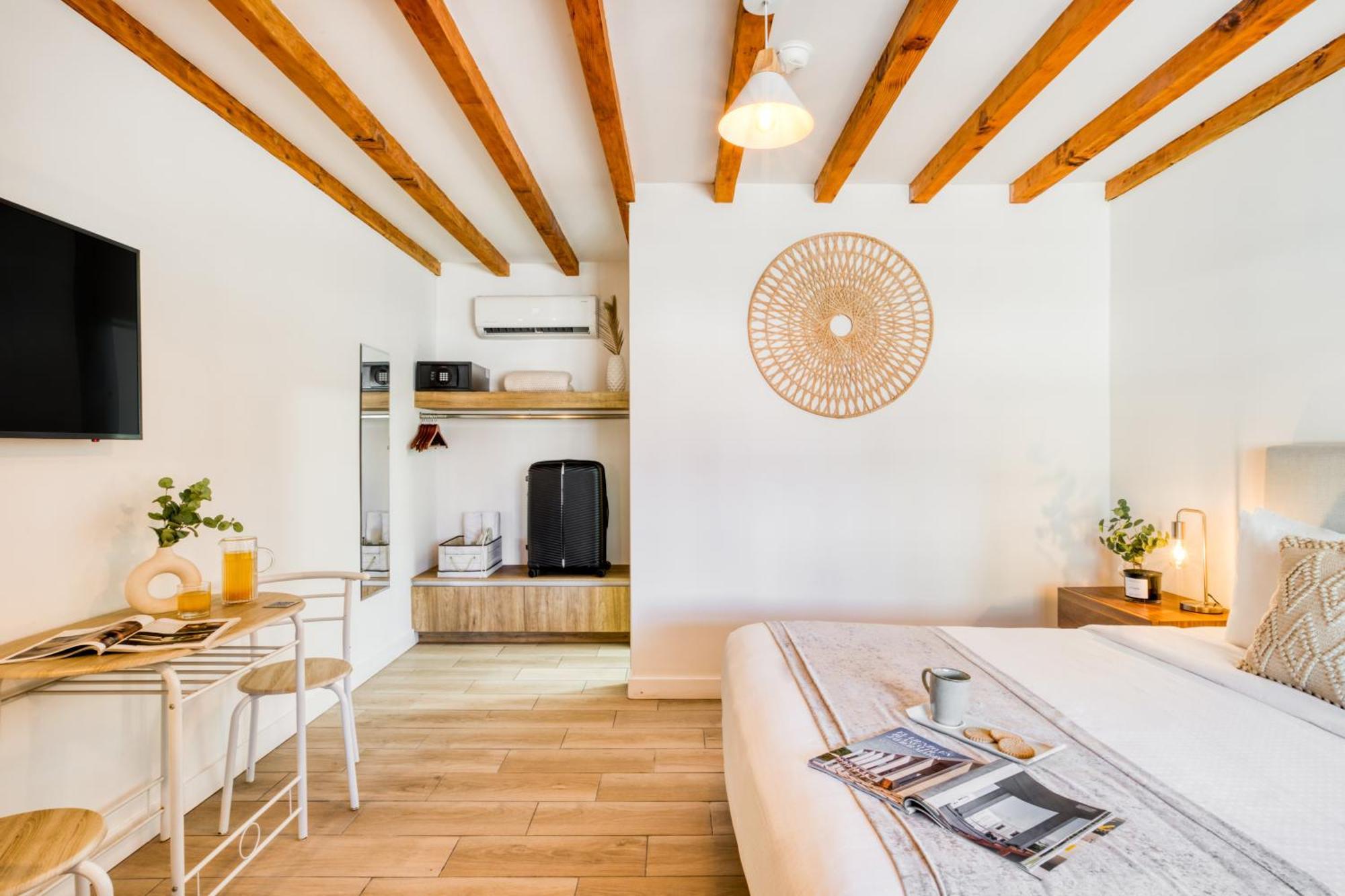 Standard Double Room,1578975710:JPEG