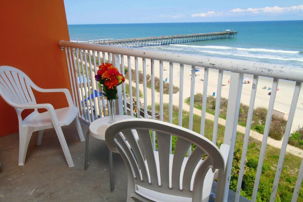 Oceanfront 2 Bedroom Balcony,199631338:JPEG