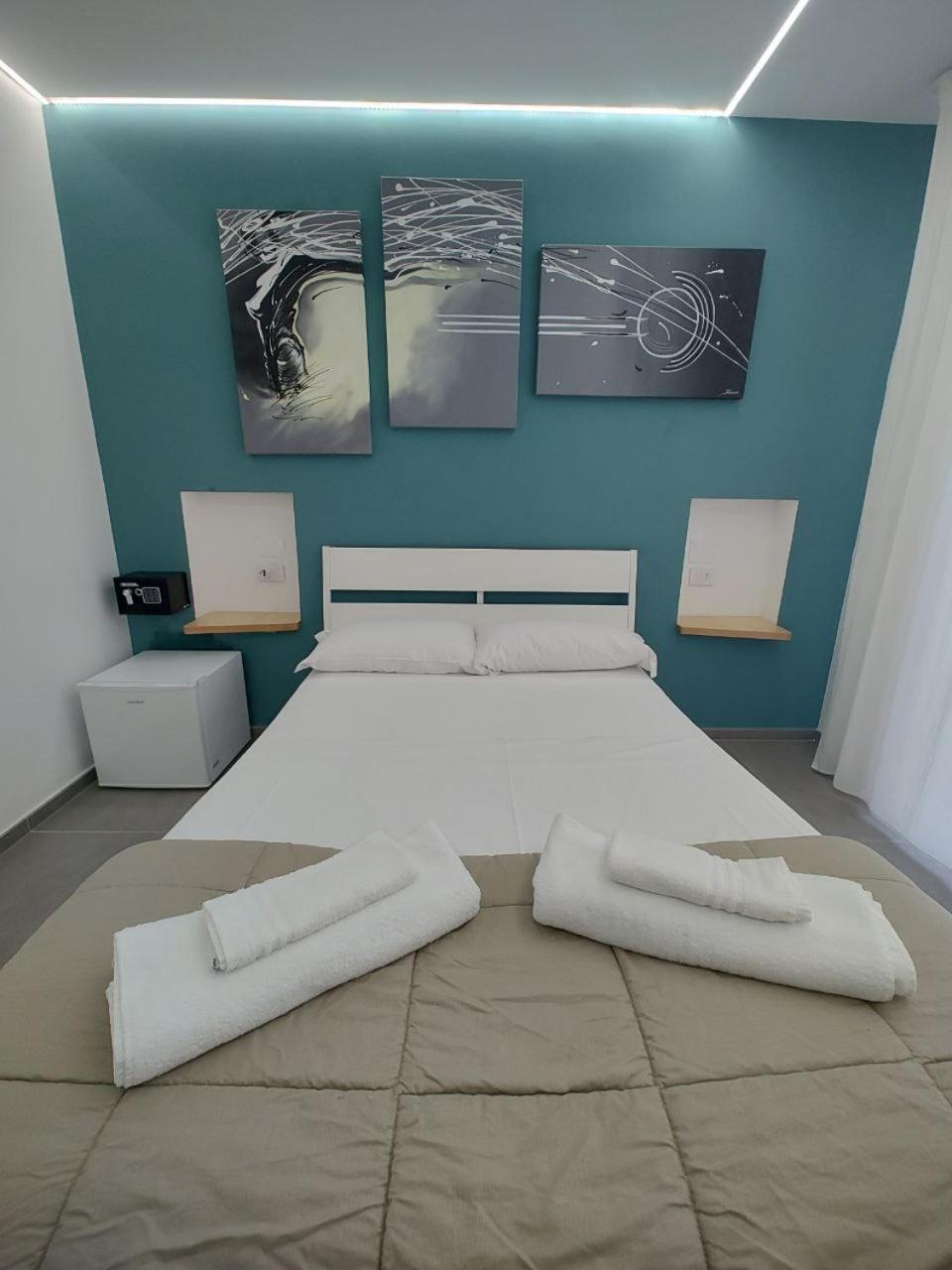 Double Room with Private Bathroom,1524818353:JPEG