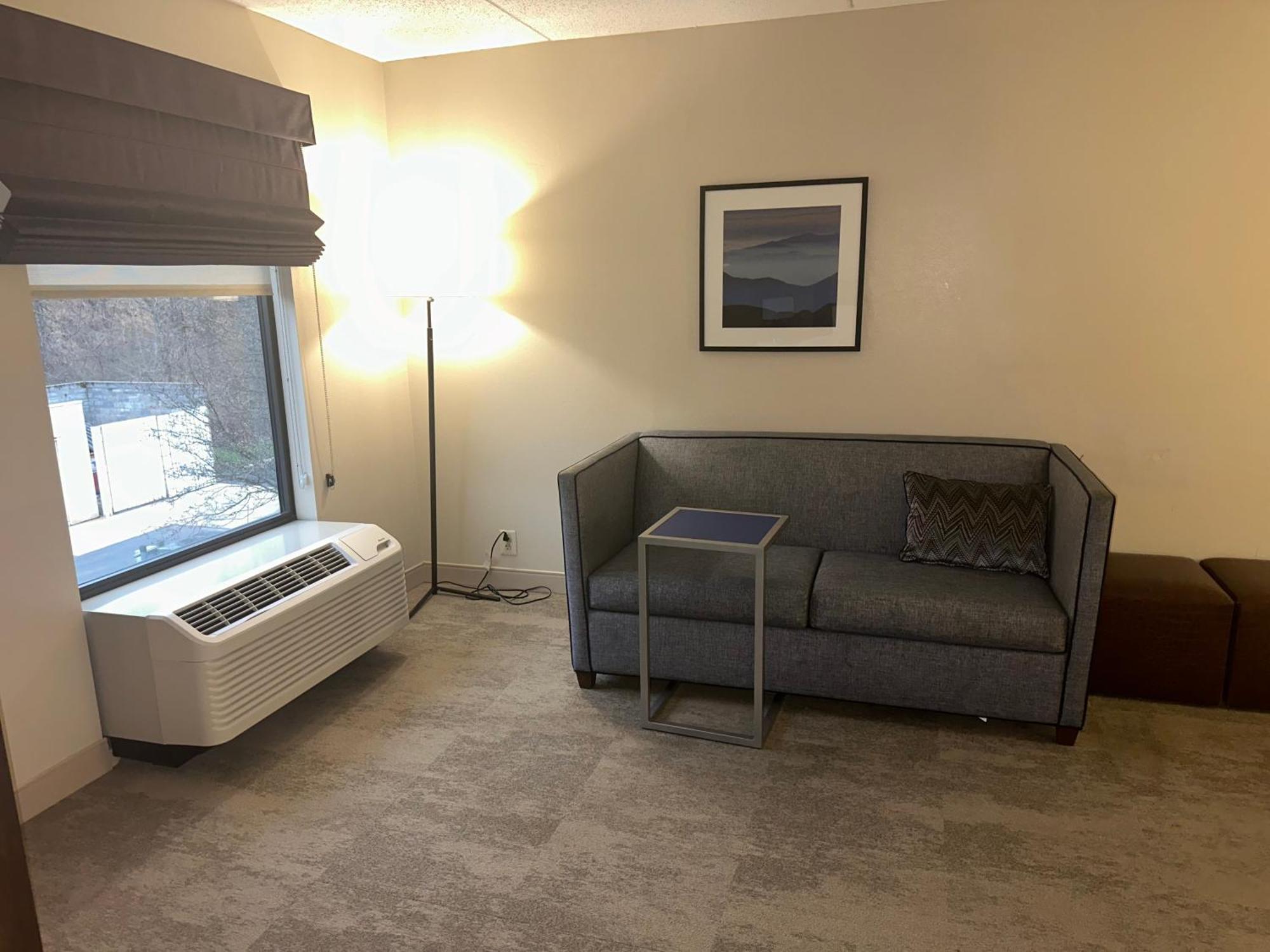 Corner King Studio with Sofa Bed,1551422713:JPEG