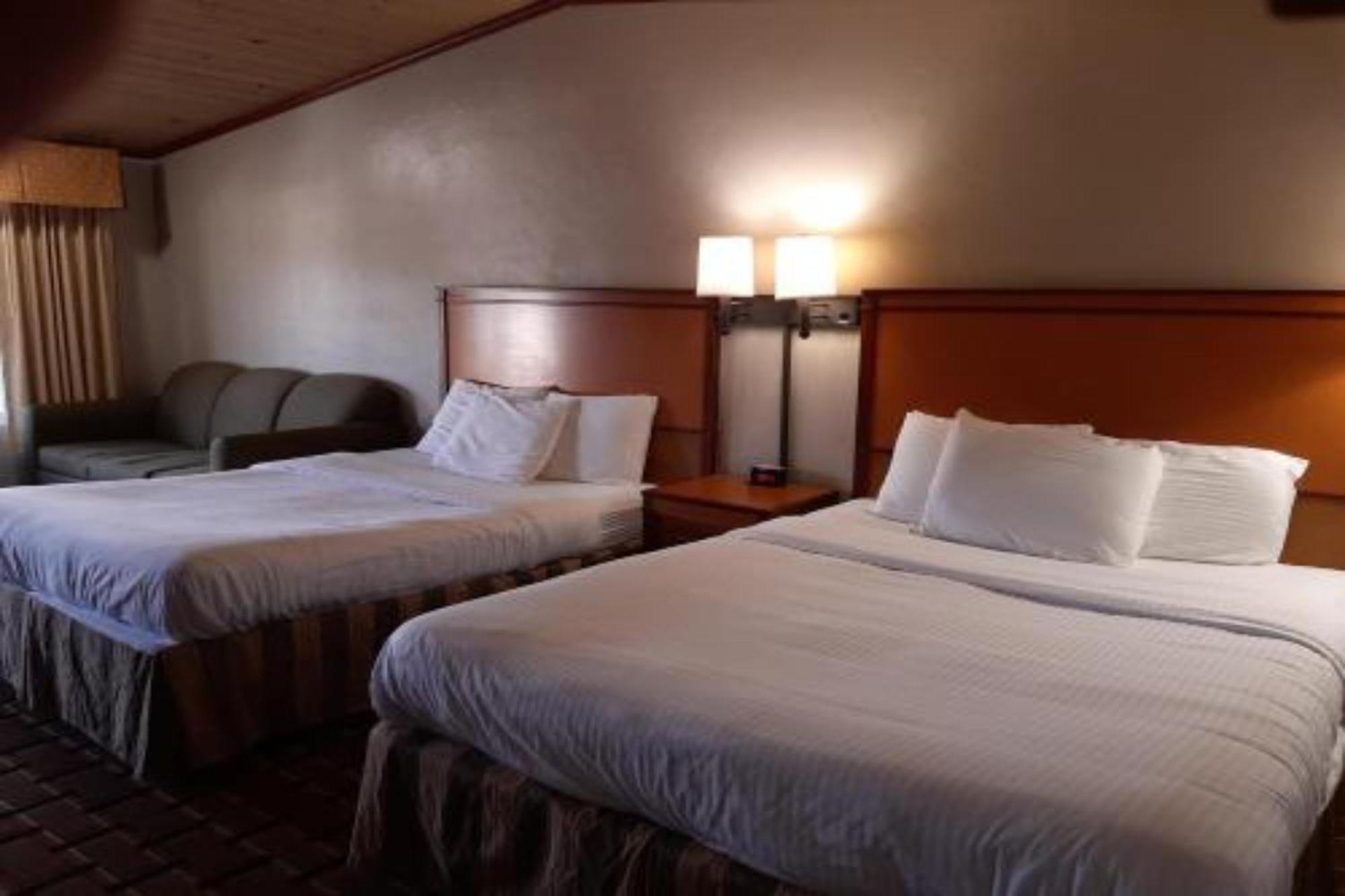 Superior Queen Room with Two Queen Beds