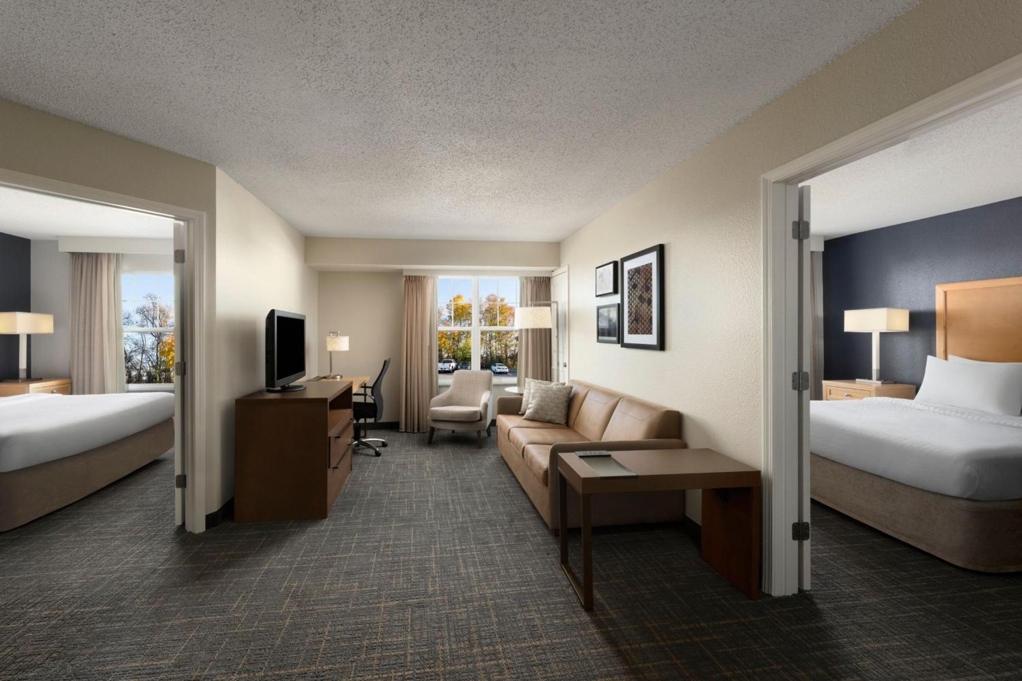 Two-Bedroom Suite,1536609196:JPEG