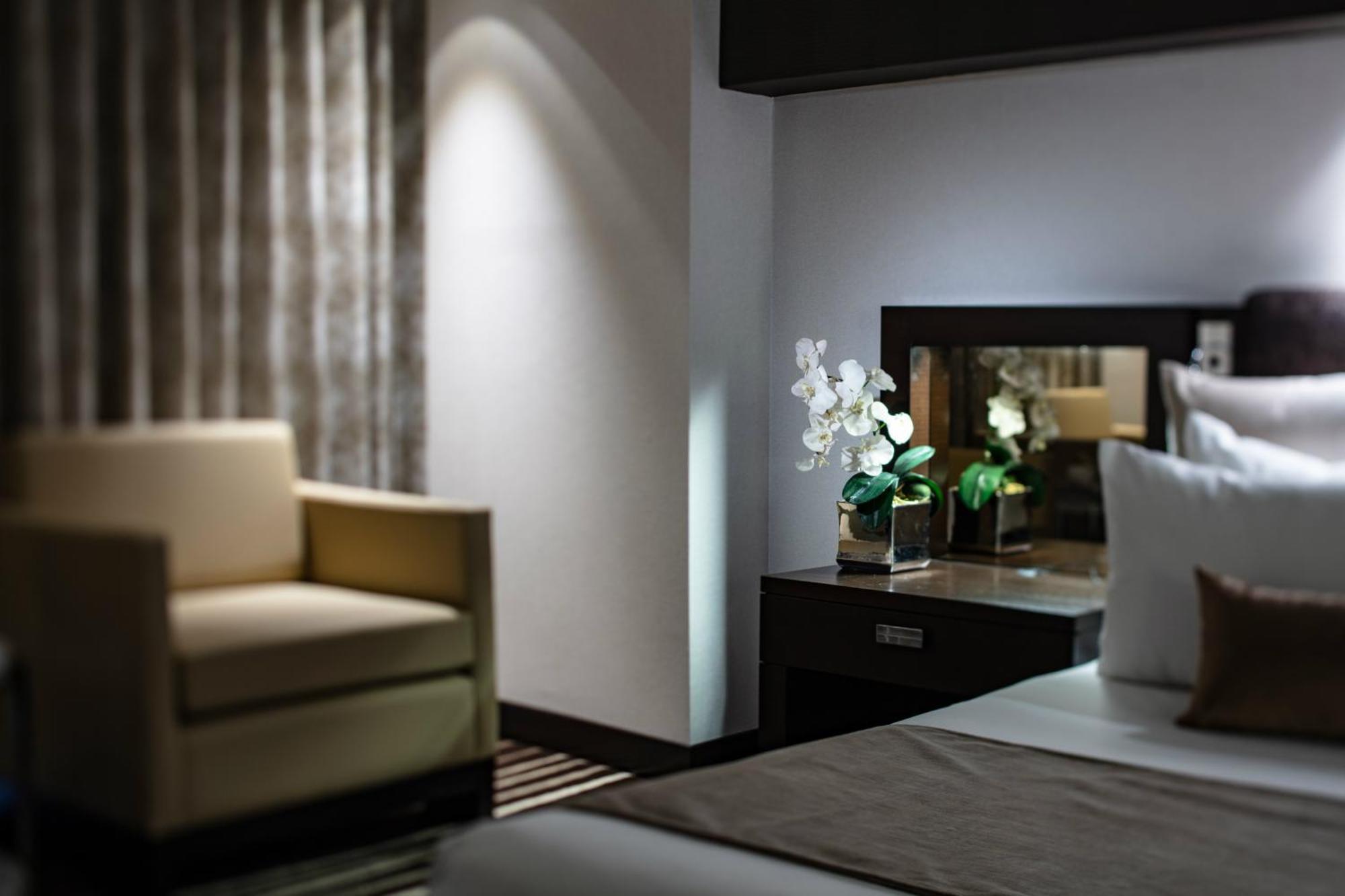 Luxury Room Bed Type Assigned at Check,1543084357:JPEG