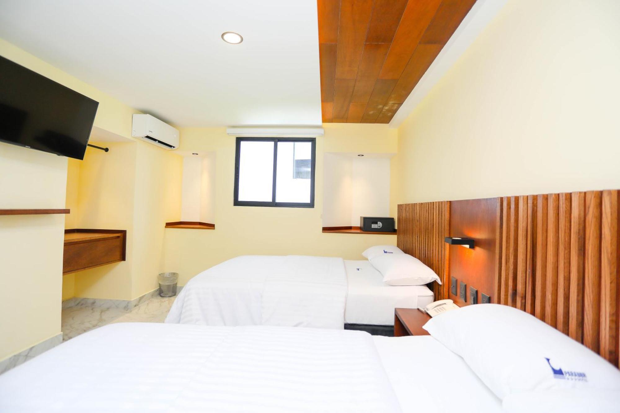 Deluxe Room,1543495033:JPEG
