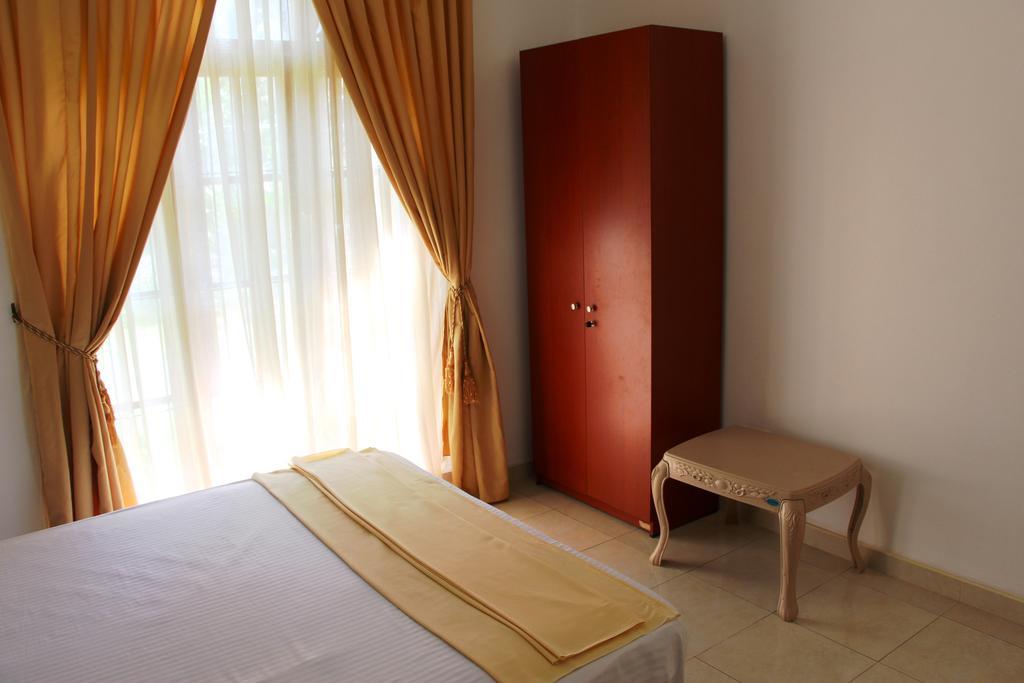 Two-Bedroom Apartment,443429178:JPEG