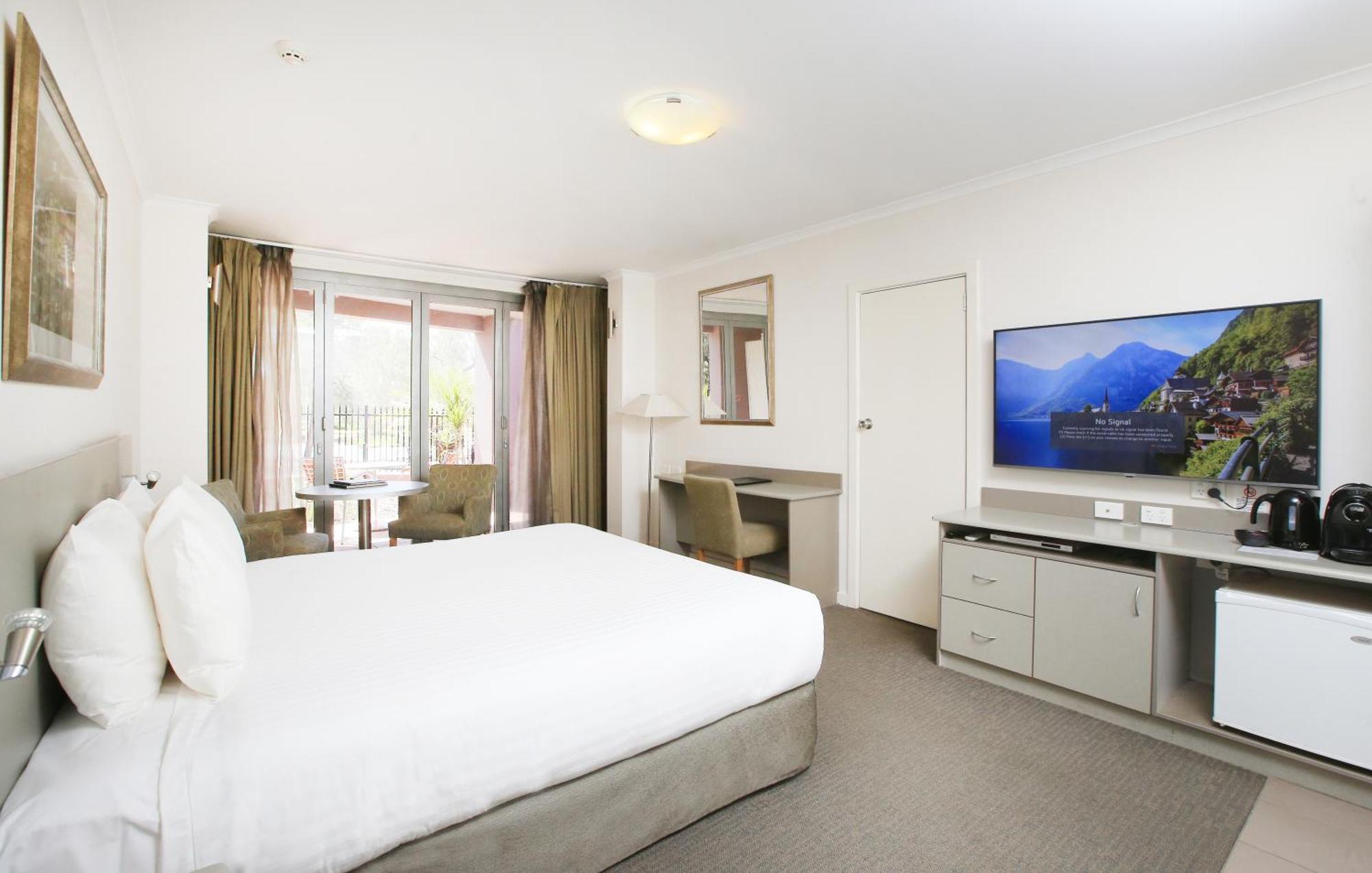 Executive King Room,1588060085:JPEG