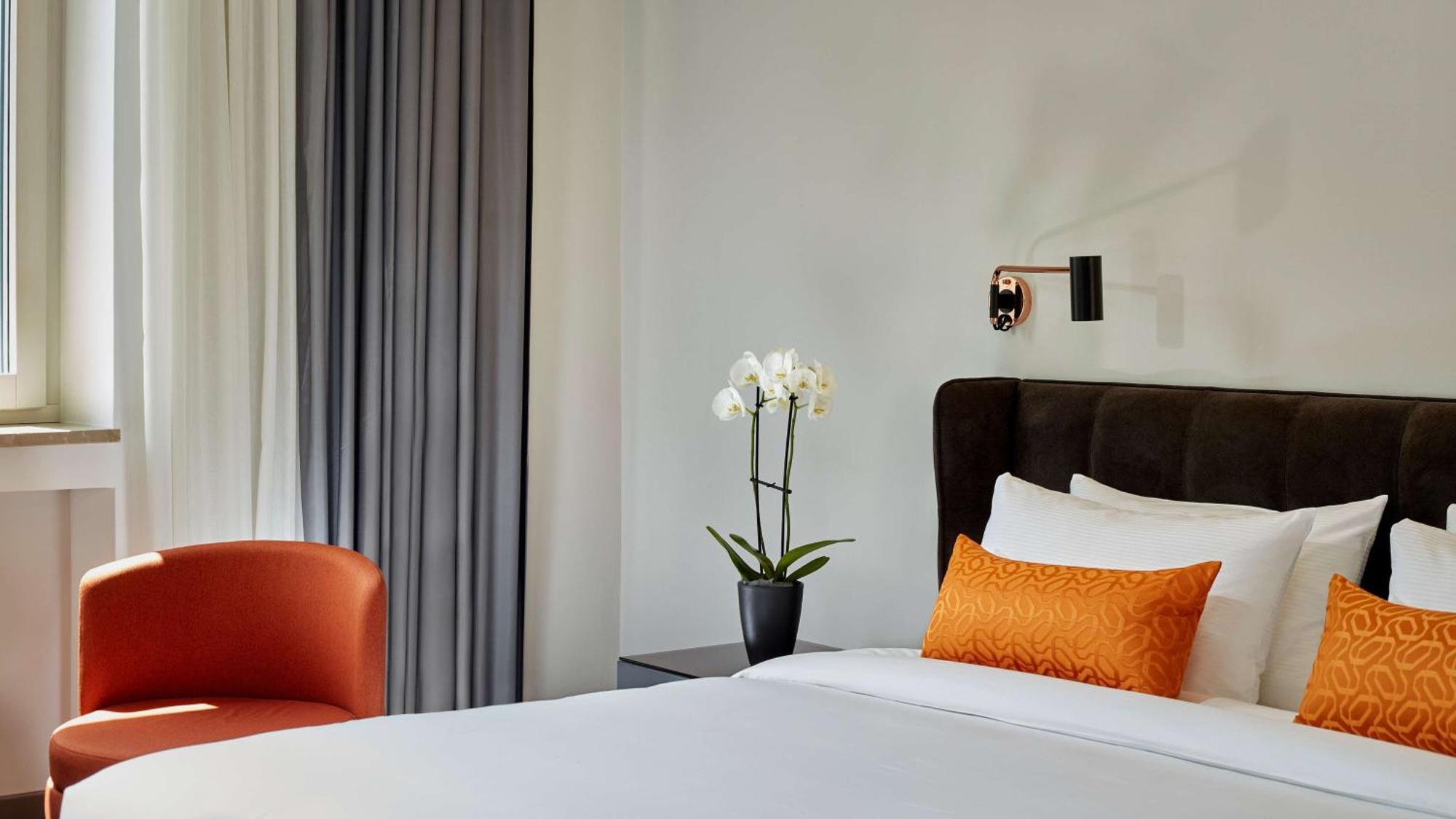 Executive King Room,1549777768:JPEG