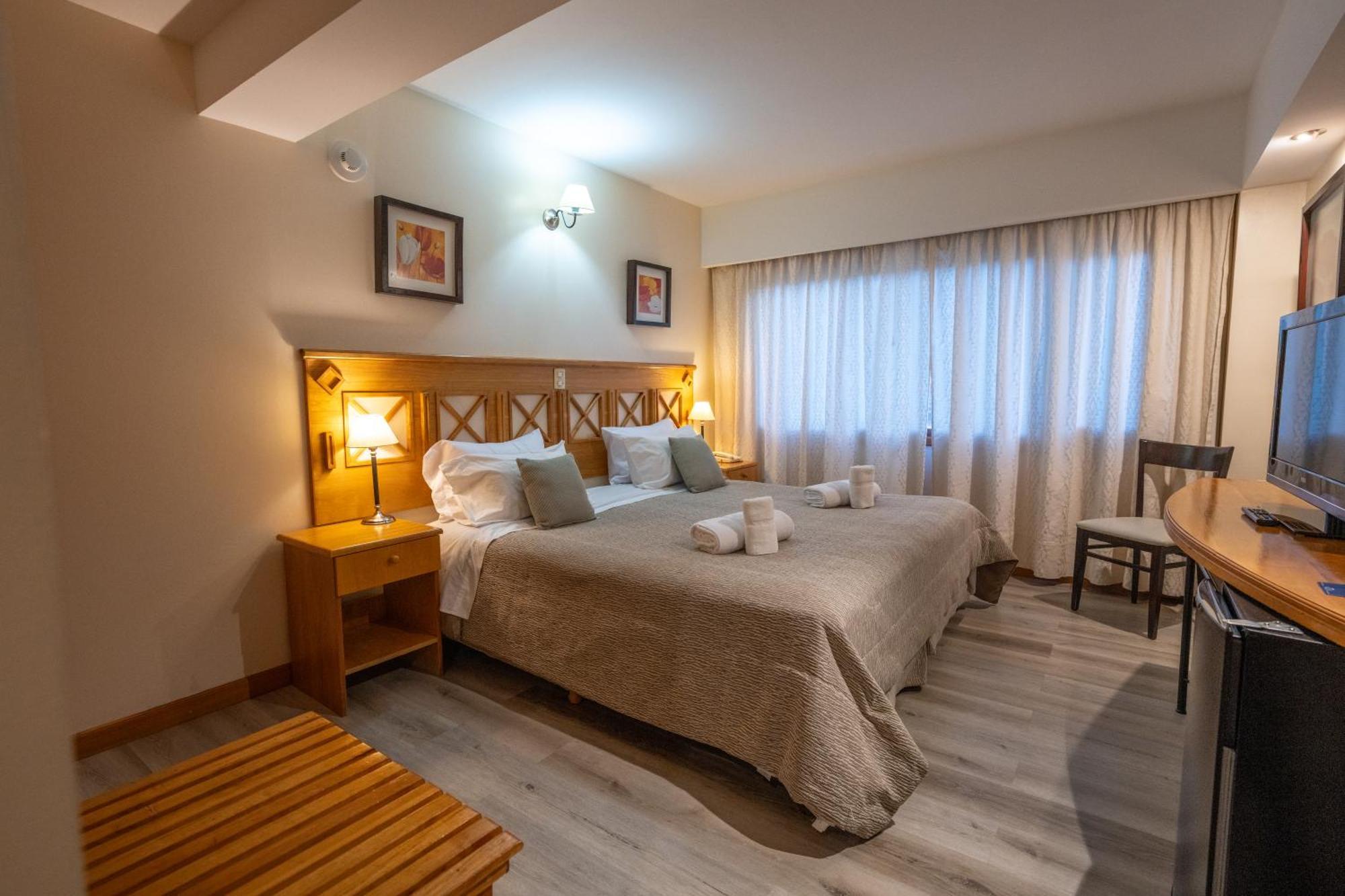 Standard Double or Twin Room,1550997352:JPEG