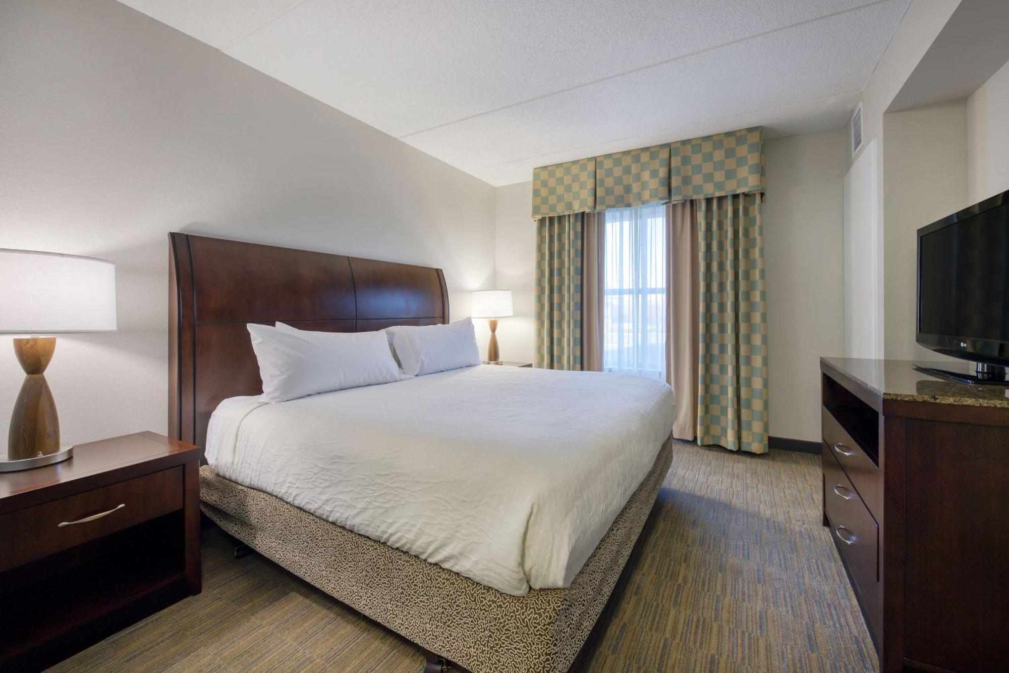 Junior King Suite with Seating Area,1551494134:JPEG