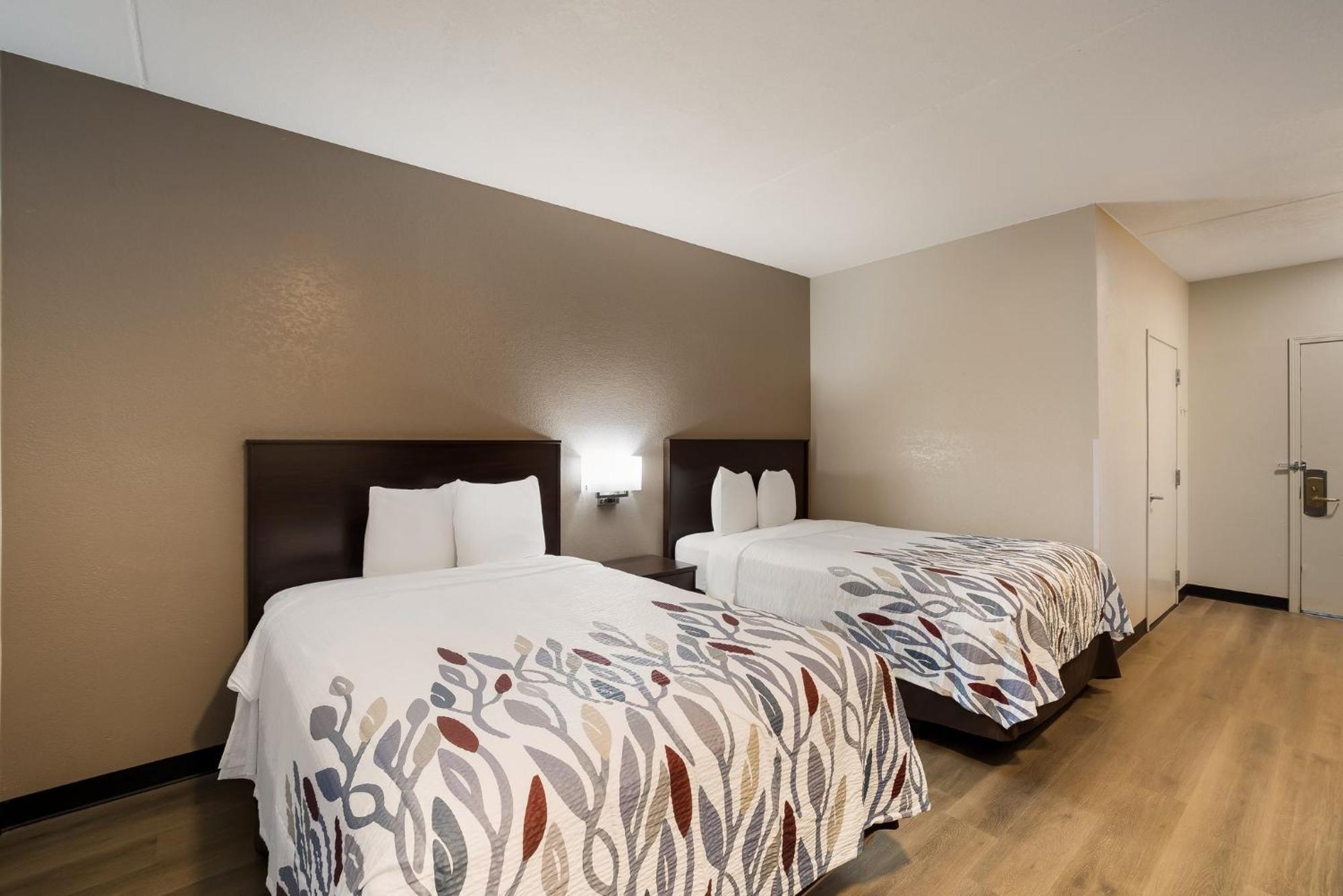Standard Room with Two Double Beds Disability Access Roll-In Shower Smoke Free,1551894823:JPEG