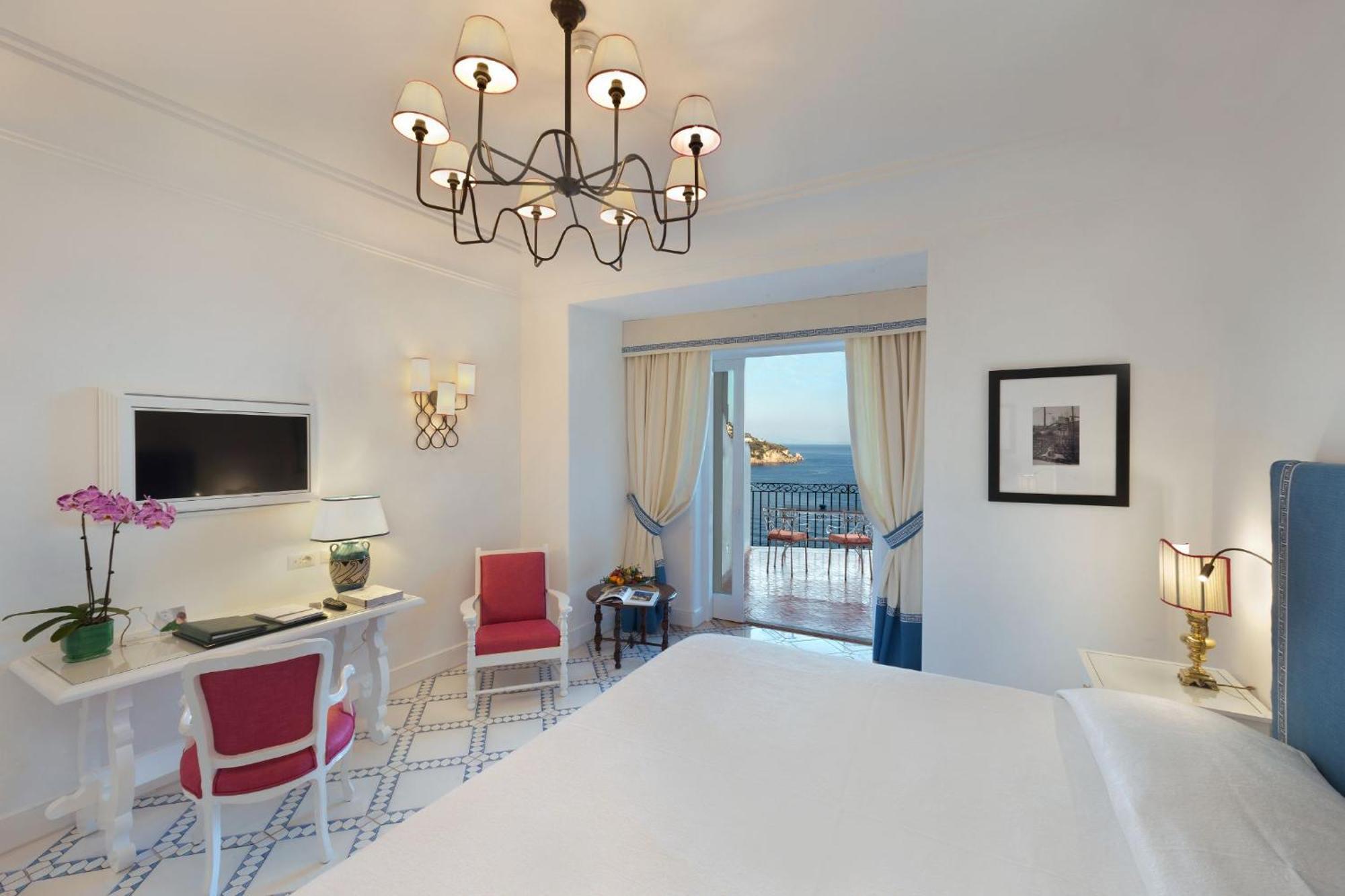 Deluxe Double or Twin Room with Terrace and Sea View,1554094015:JPEG