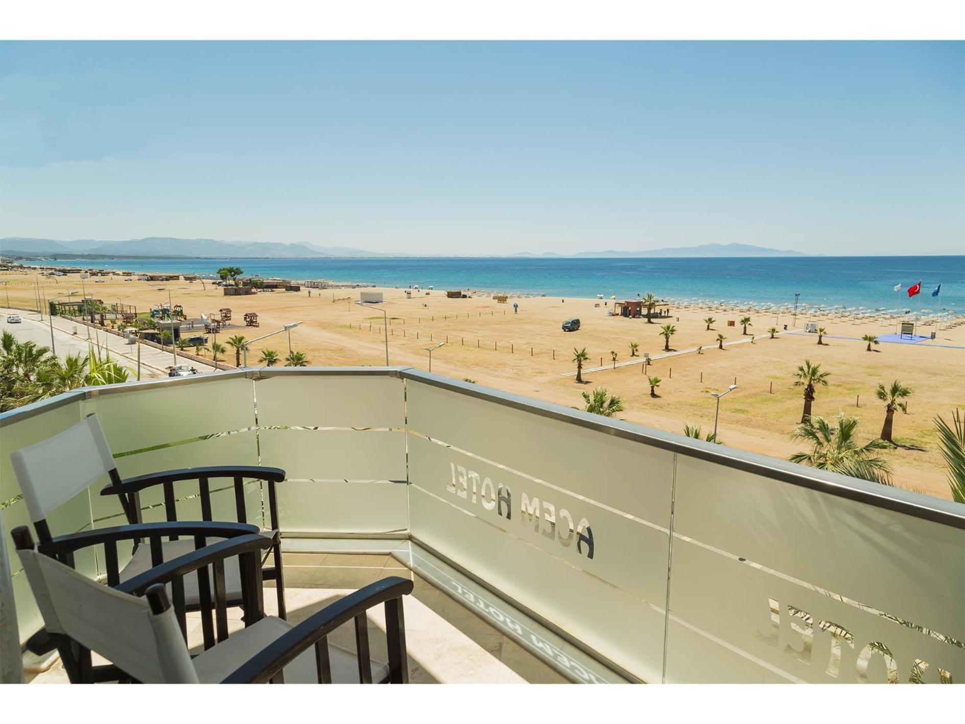 Double Room with Balcony and Sea View