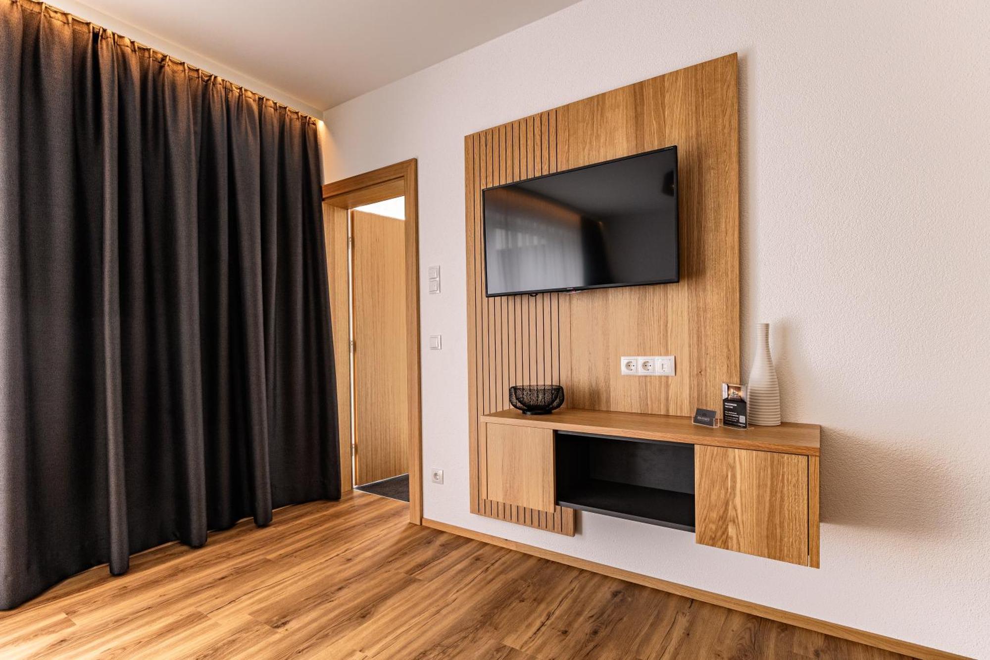 Apartment mit Terrasse