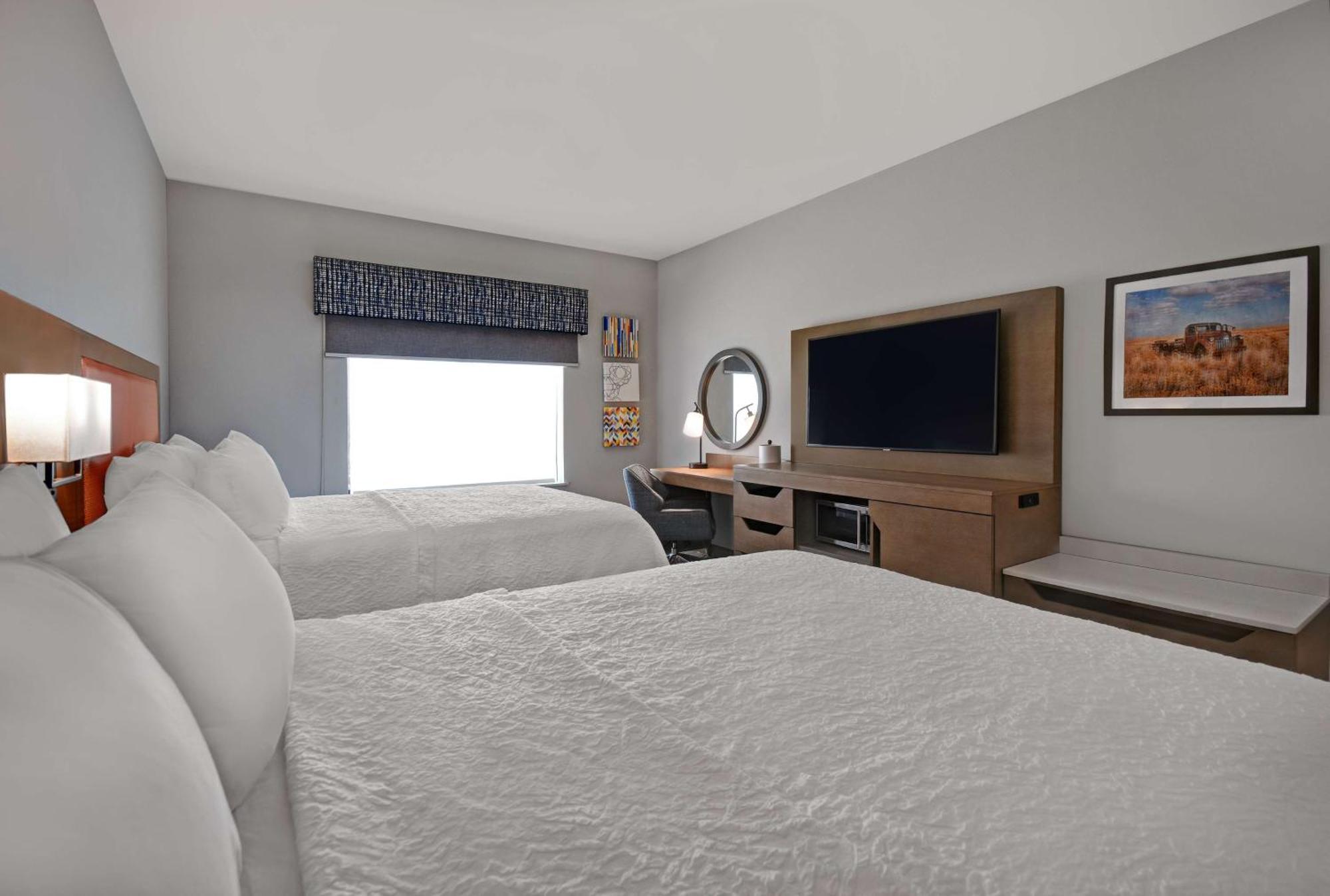 Queen Room with Two Queen Beds,1557092164:JPEG
