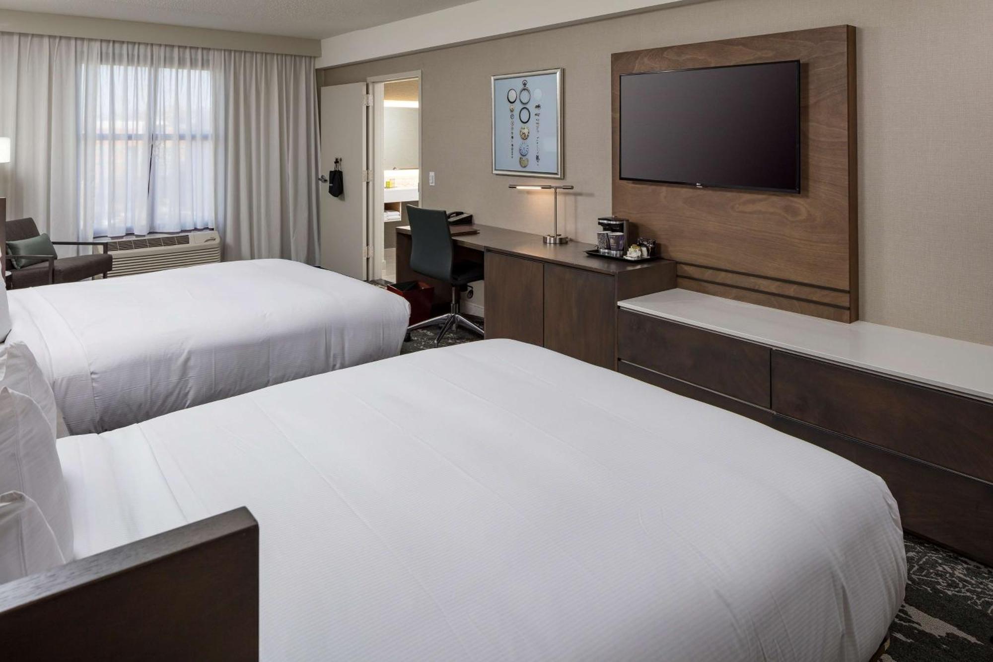 Queen Room with Two Queen Beds and Roll-In Shower