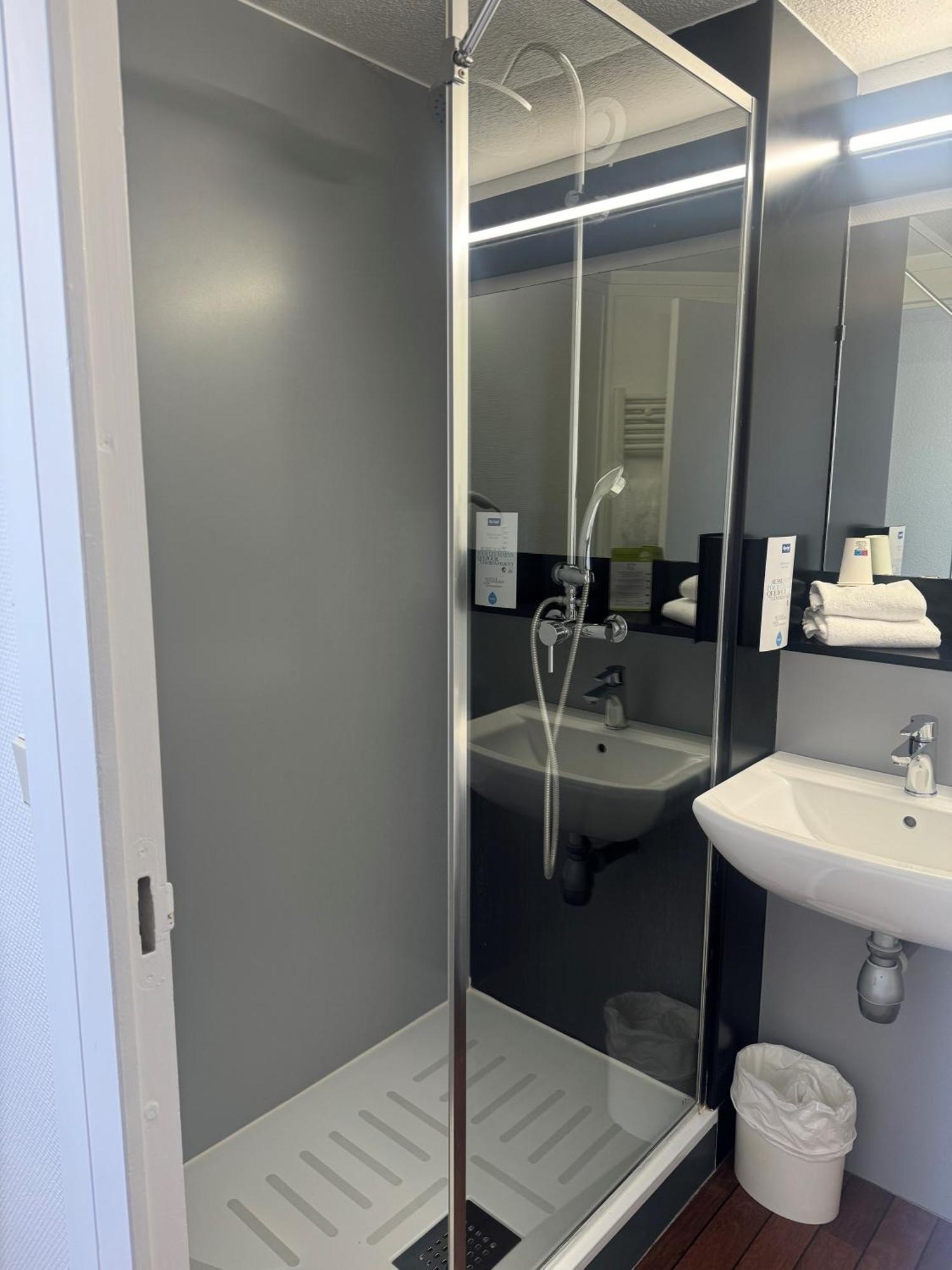 Double Room,1563285709:JPEG