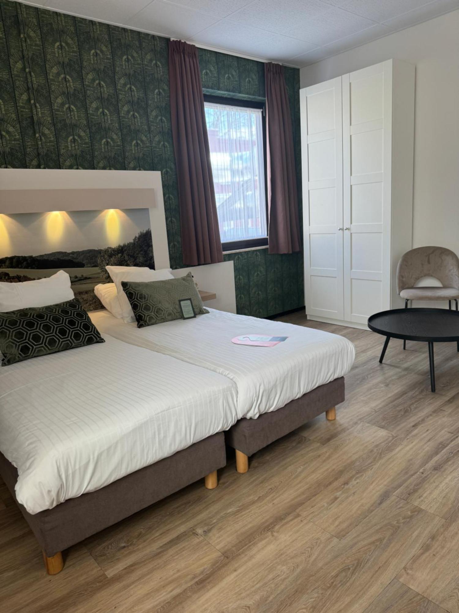 Plus Twin Room