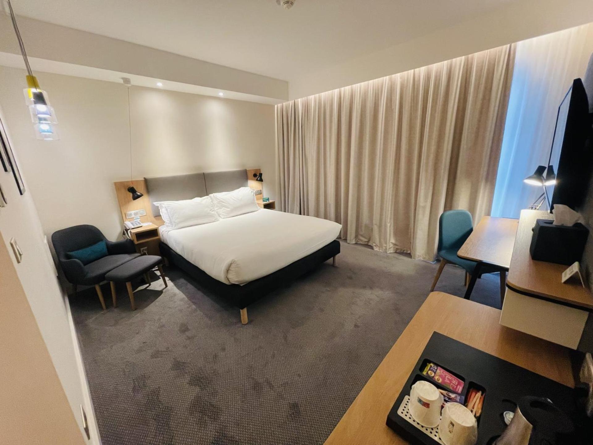 Standard Queen Room - Accessible,1607793892:JPEG