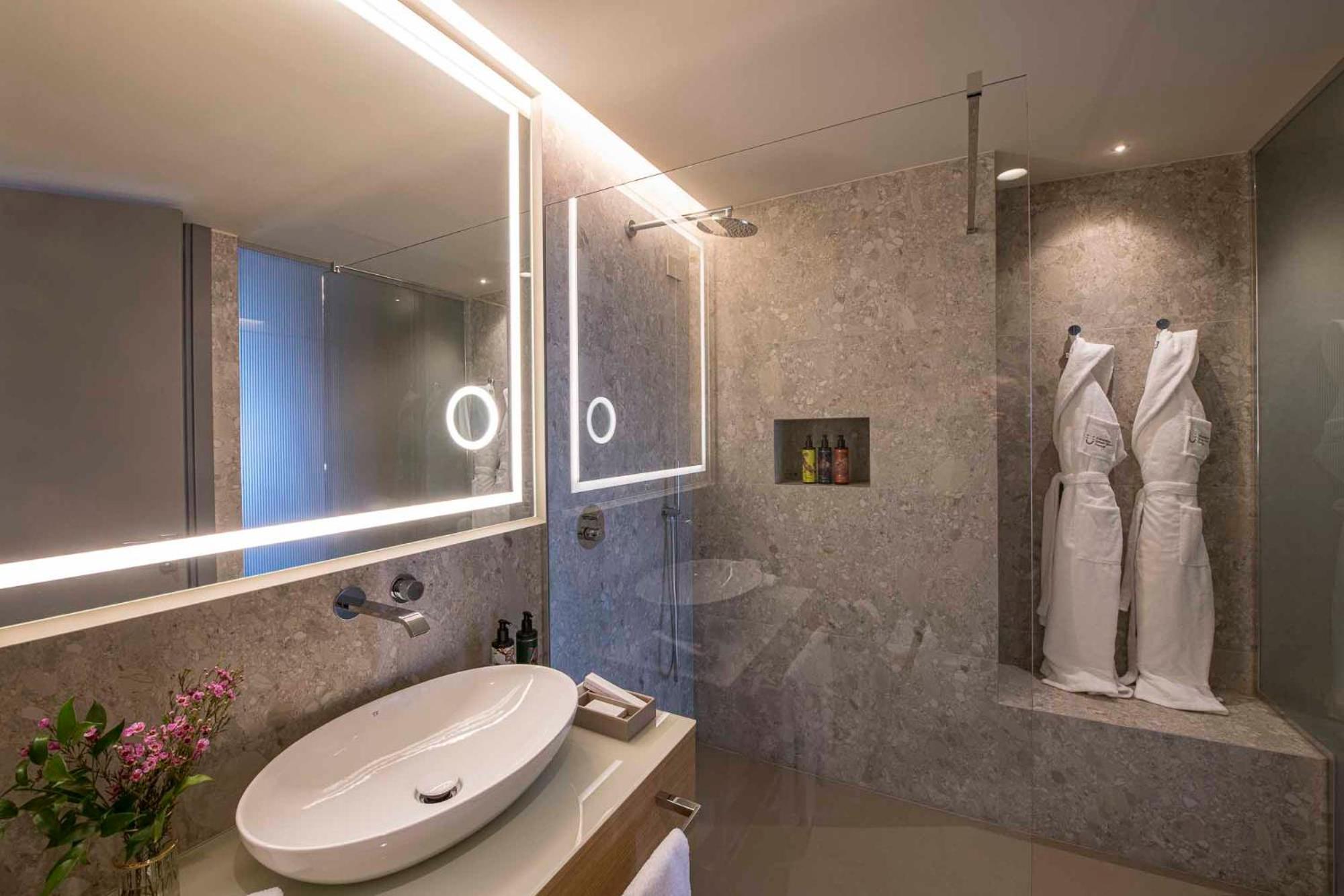 Deluxe Double Room with One-time SPA access