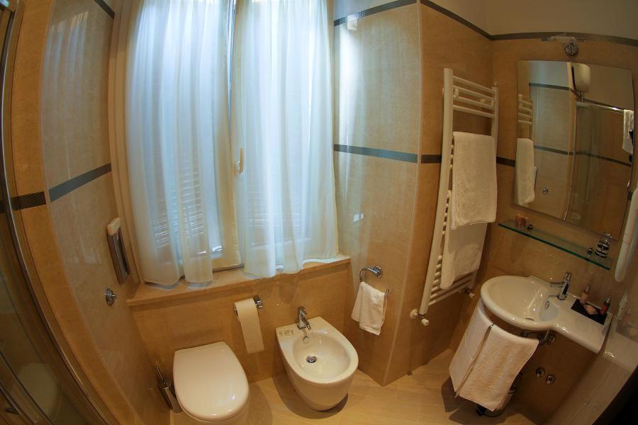 Deluxe Double or Twin Room City View,177171750:JPEG