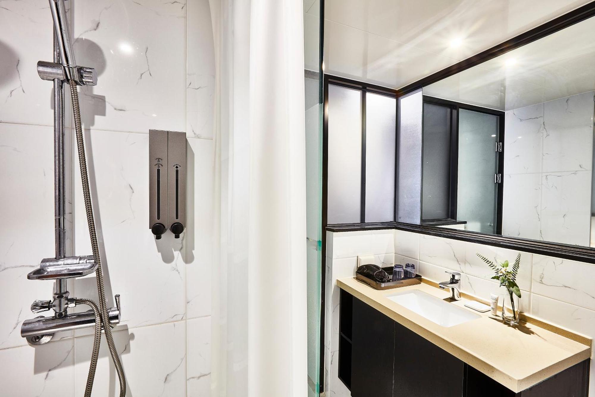 Triple Room with Private Bathroom,1619715749:JPEG