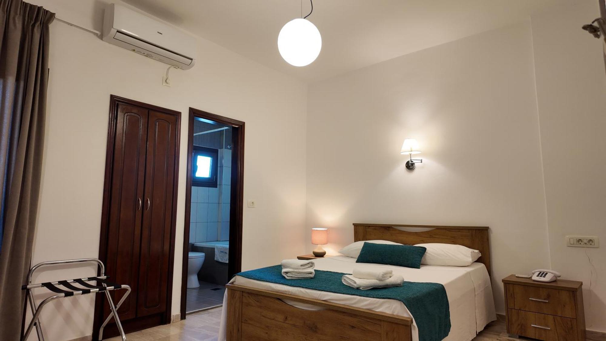 Standard Double or Twin Room,1622029026:JPEG