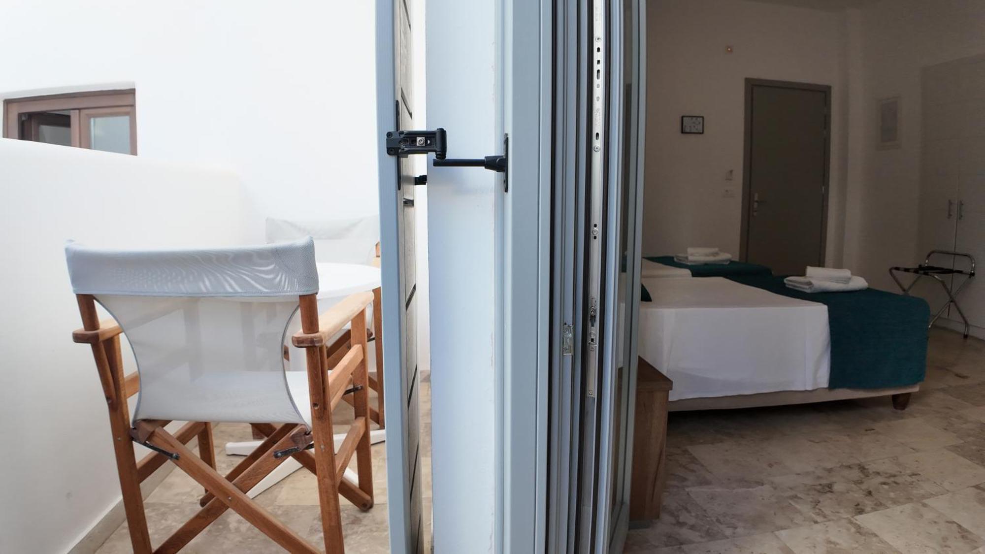 Standard Quadruple Room,1622029037:JPEG